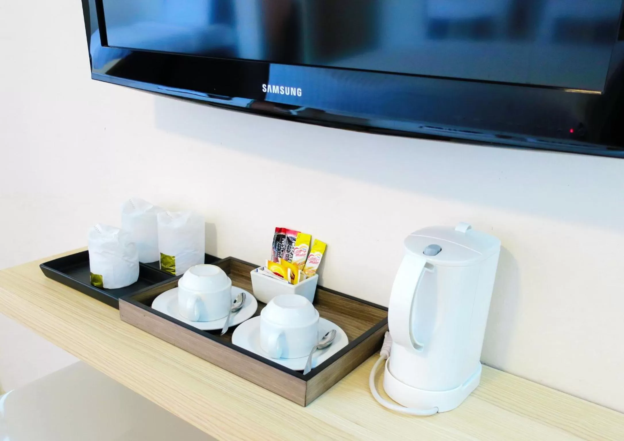 Coffee/tea facilities in Samran Place Hotel