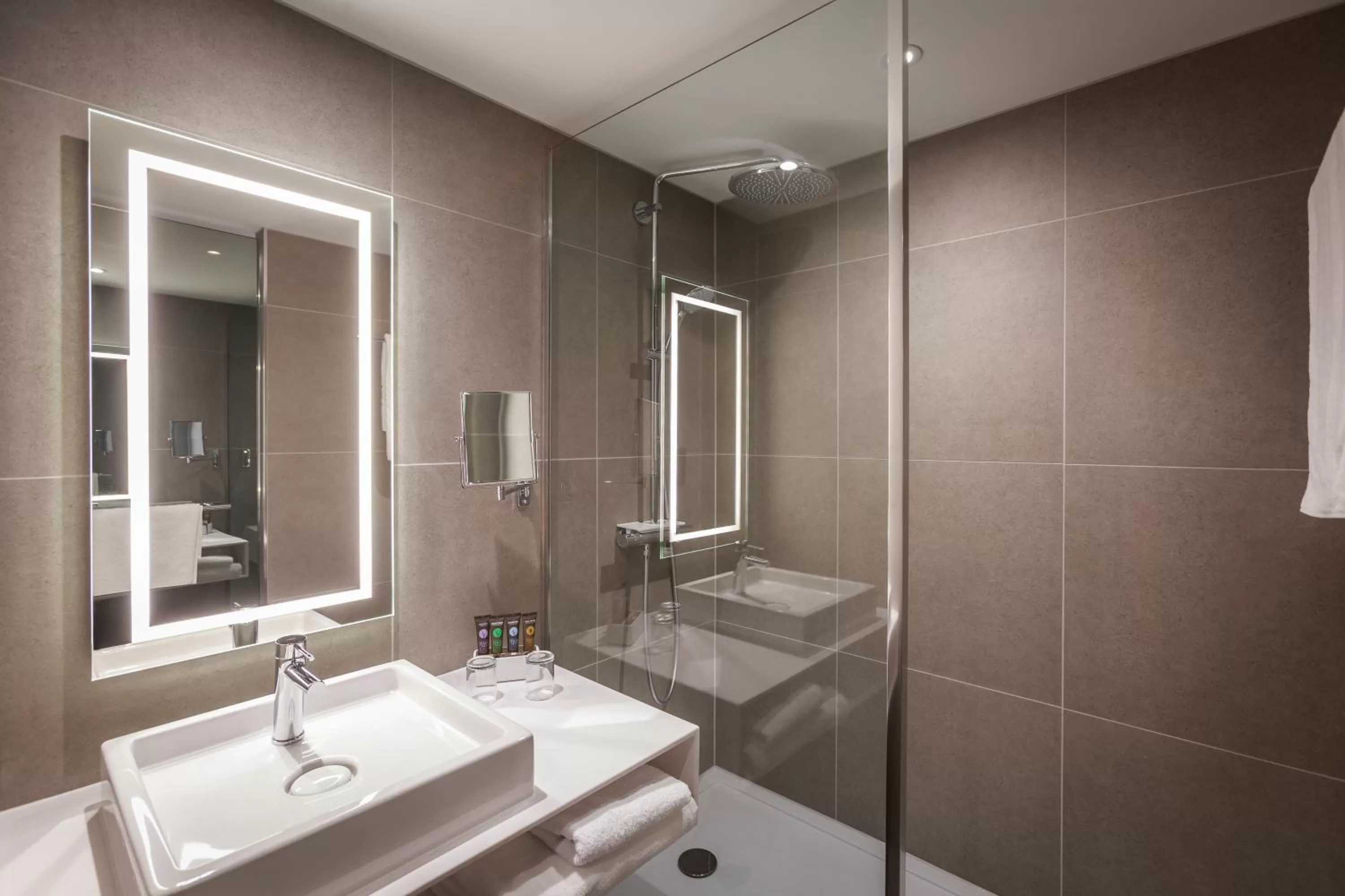 Bathroom in Novotel Cambridge North