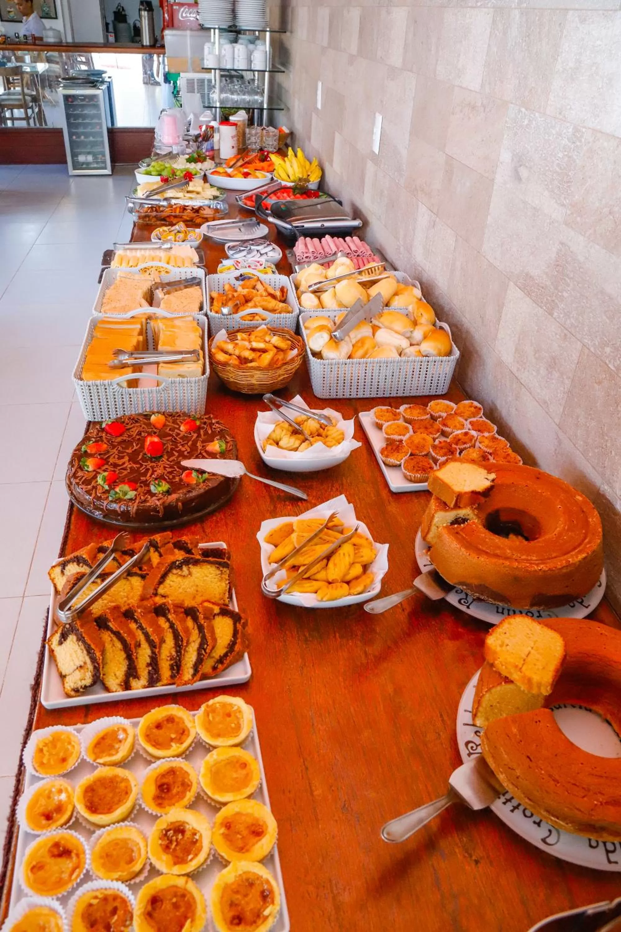 Restaurant/places to eat in Pousada Sol e Mar