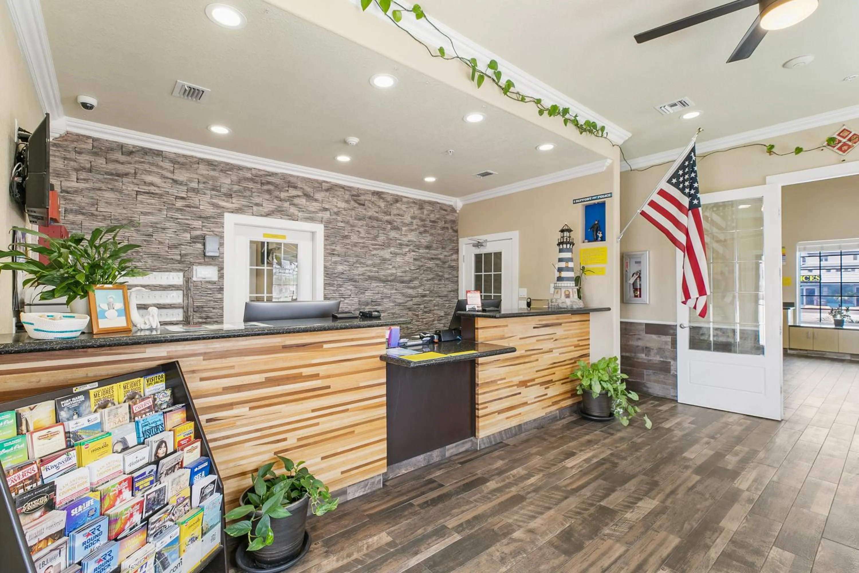 Lobby or reception in Lighthouse Inn