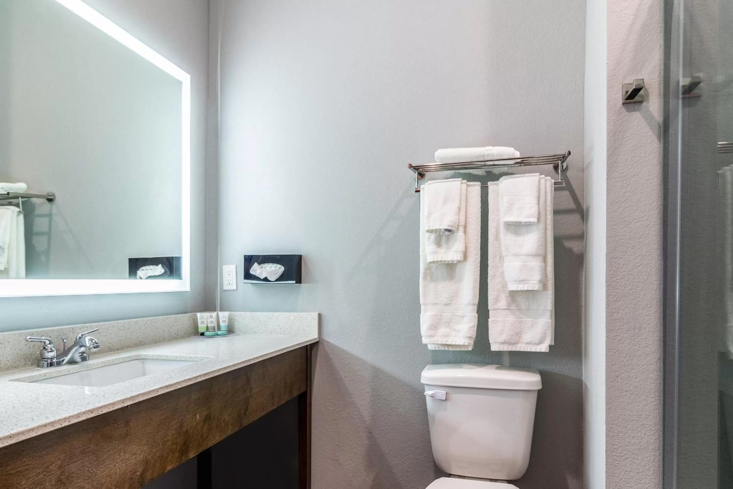 Bathroom in Scottish Inns & Suites Houston, TX