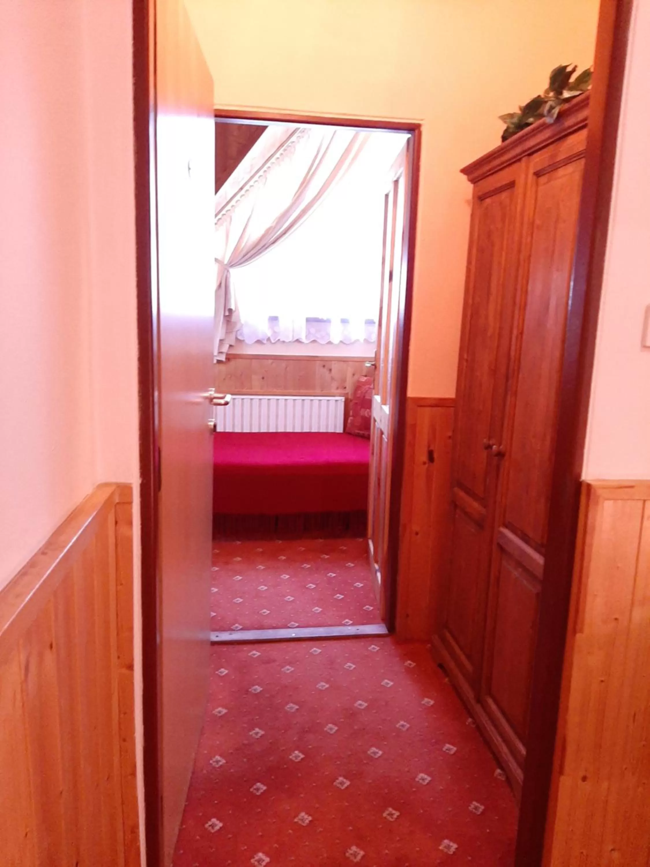 Bed in garni Hotel ASAS***