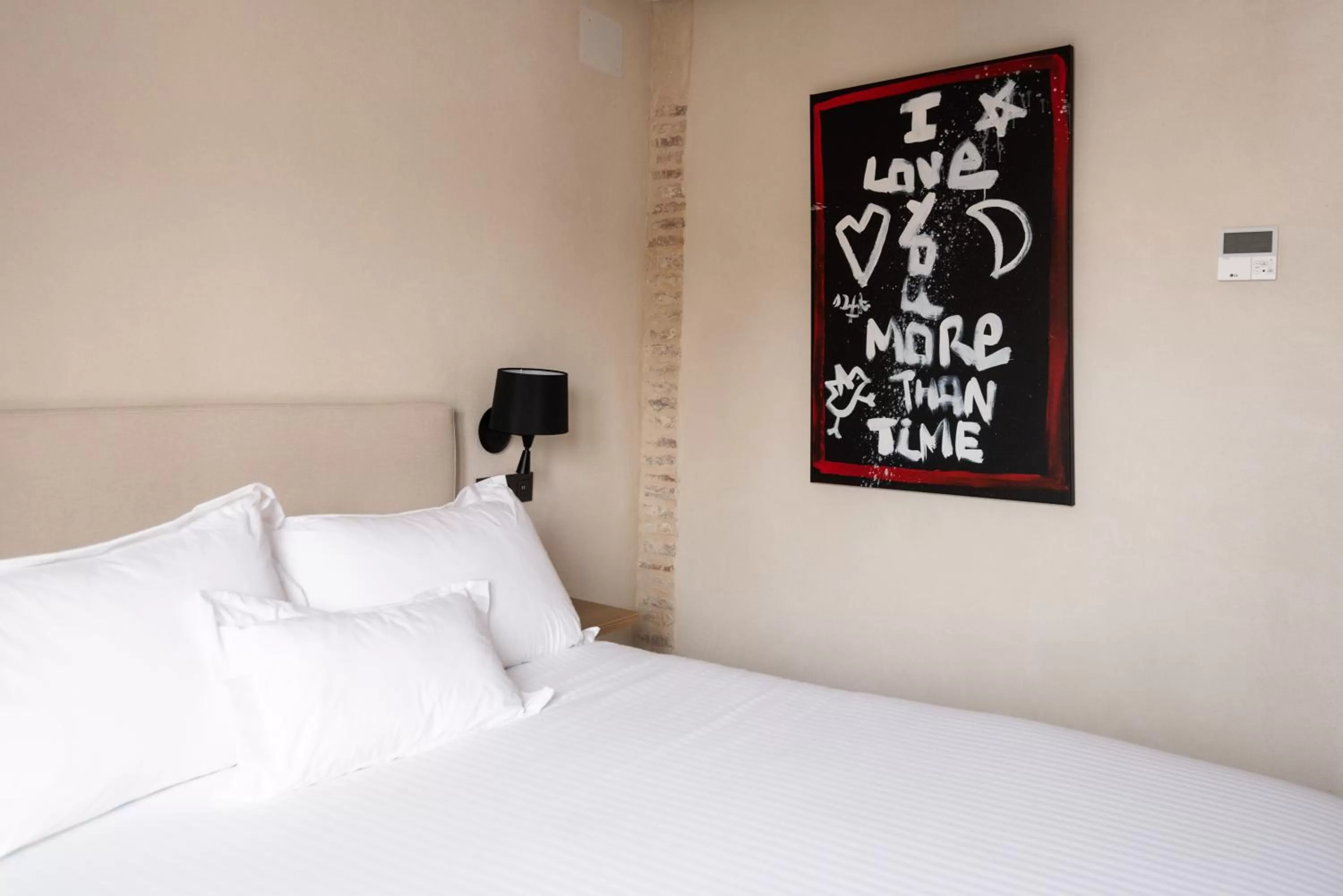 Bedroom, Bed in Casa ART Sevilla