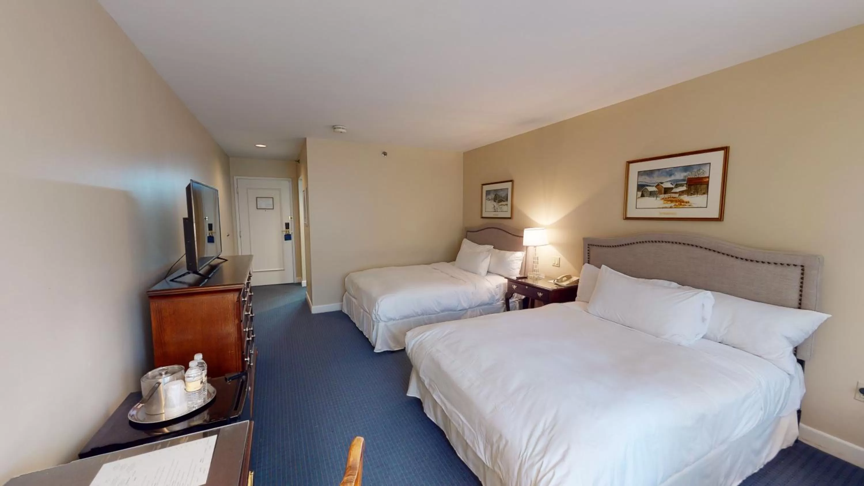 Bedroom, Bed in Avon Old Farms Hotel