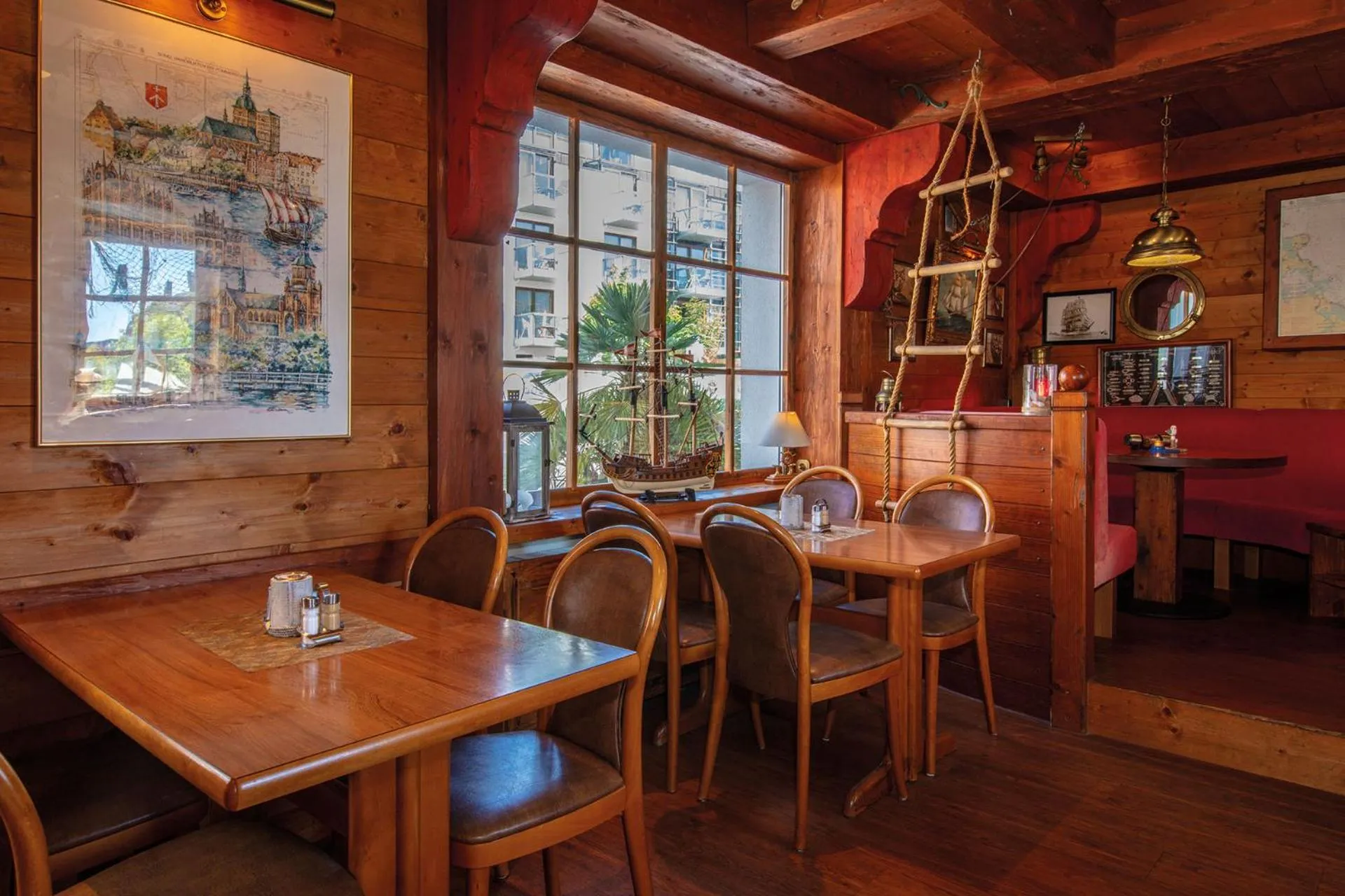 Restaurant/places to eat in Hotel Deutsche Flagge