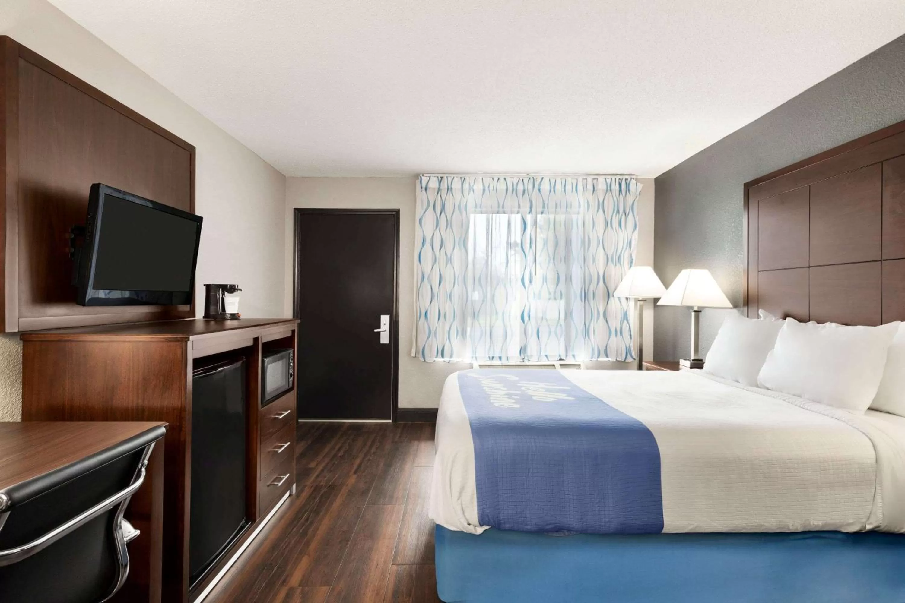 Photo of the whole room, Bed in Days Inn by Wyndham Rock Hill