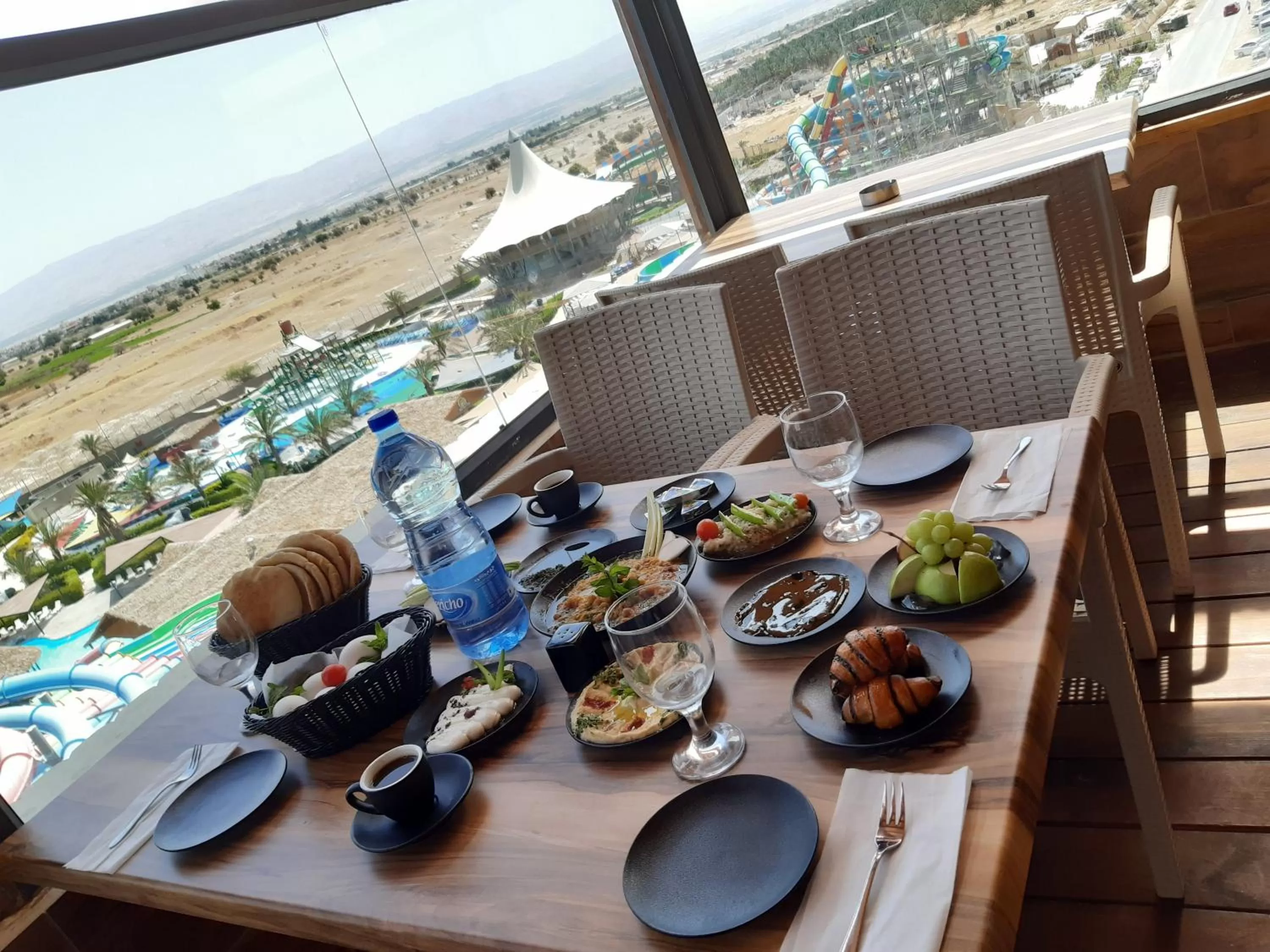 Dolphin Suites Hotel