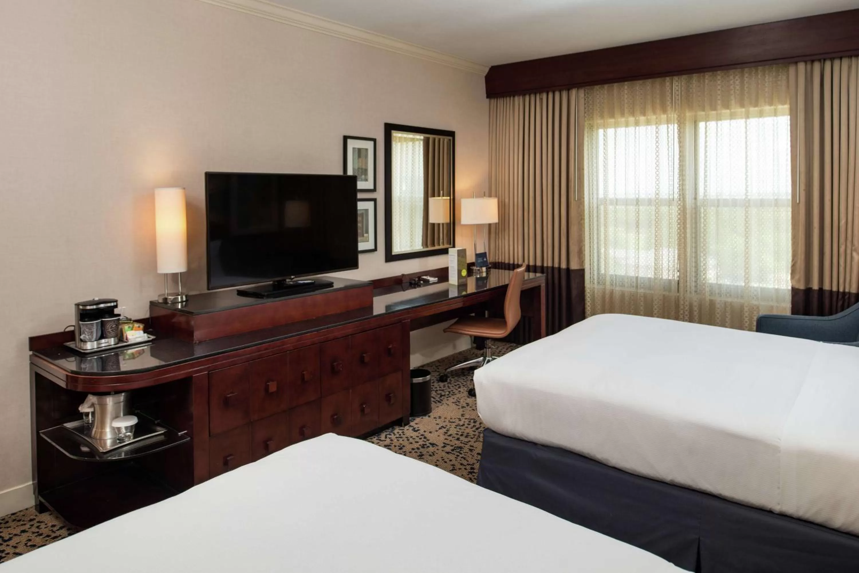 Queen Room with Two Queen Beds with Bath Tub - Hearing Access in Hilton San Antonio Hill Country