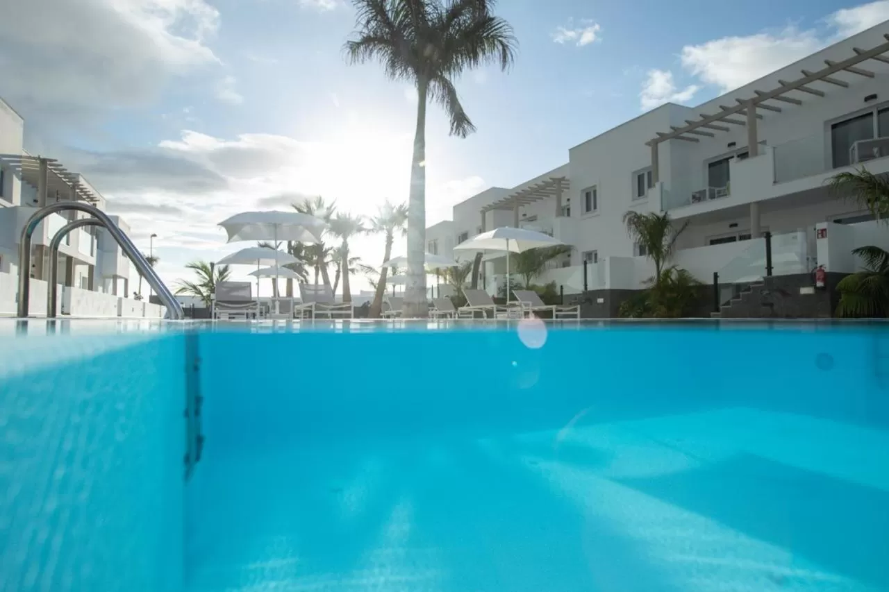 Property building, Swimming Pool in Island Home Fuerteventura