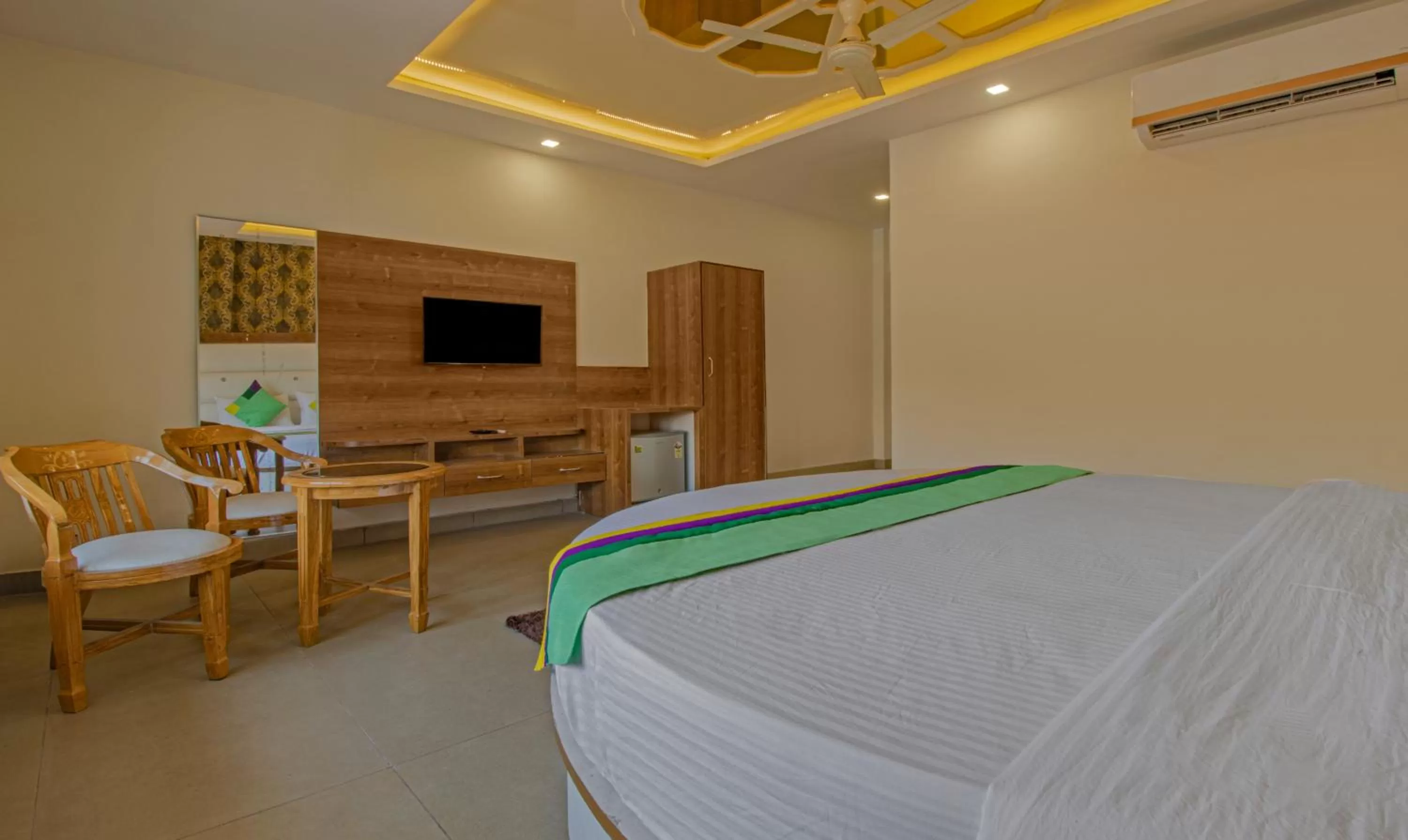 Treebo Trend Haveli Resort Roots Bhupatwala