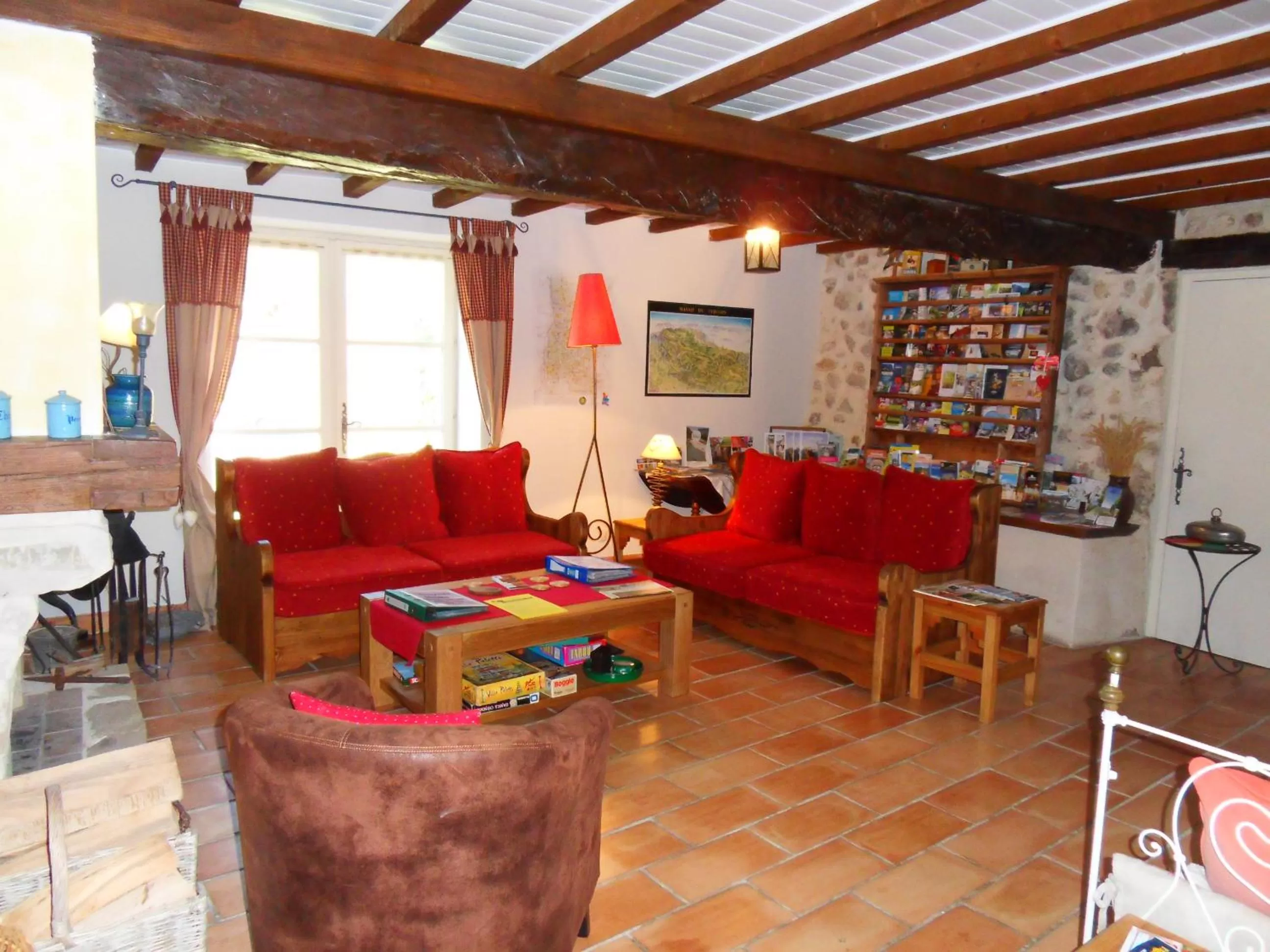 TV and multimedia in L'Estapade des Tourelons