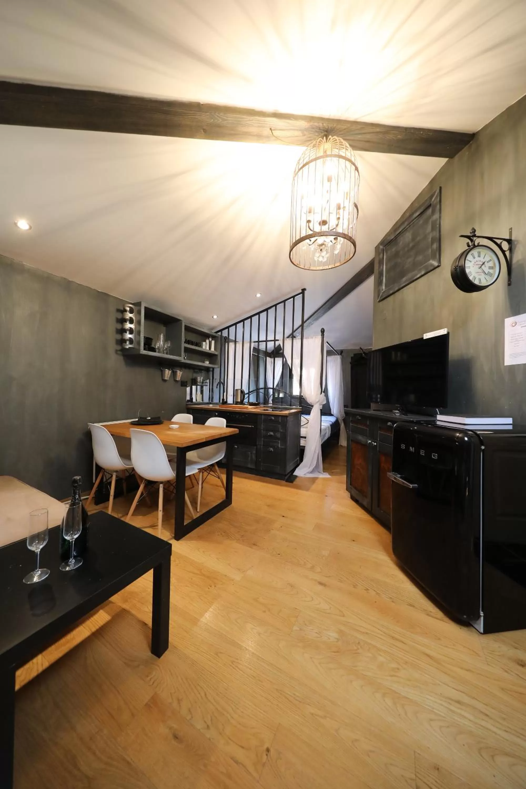 Kitchen or kitchenette in Central Apartments Integrated Hotel