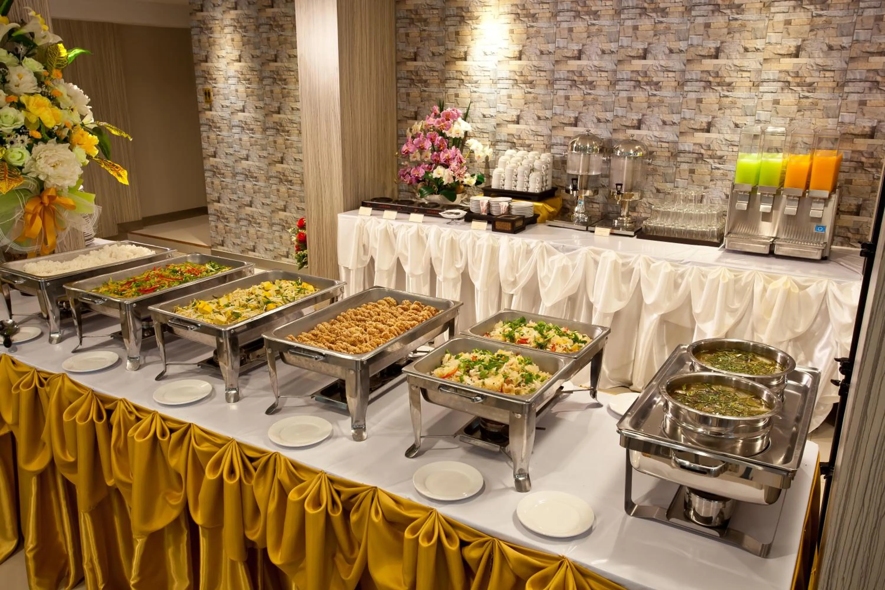 Restaurant/places to eat in NRC Residence