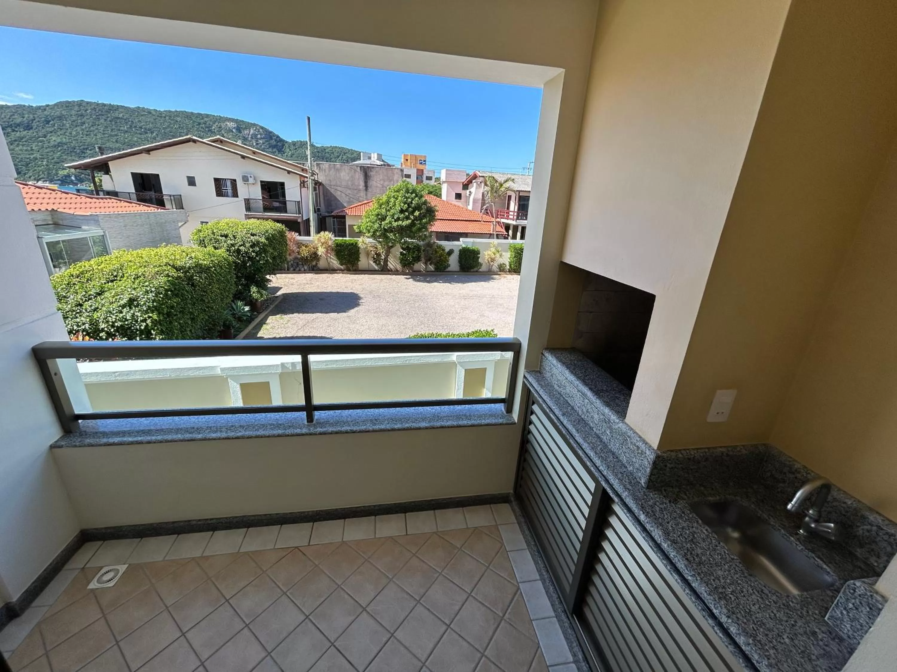 Balcony/Terrace in Golfinhos Apart Hotel