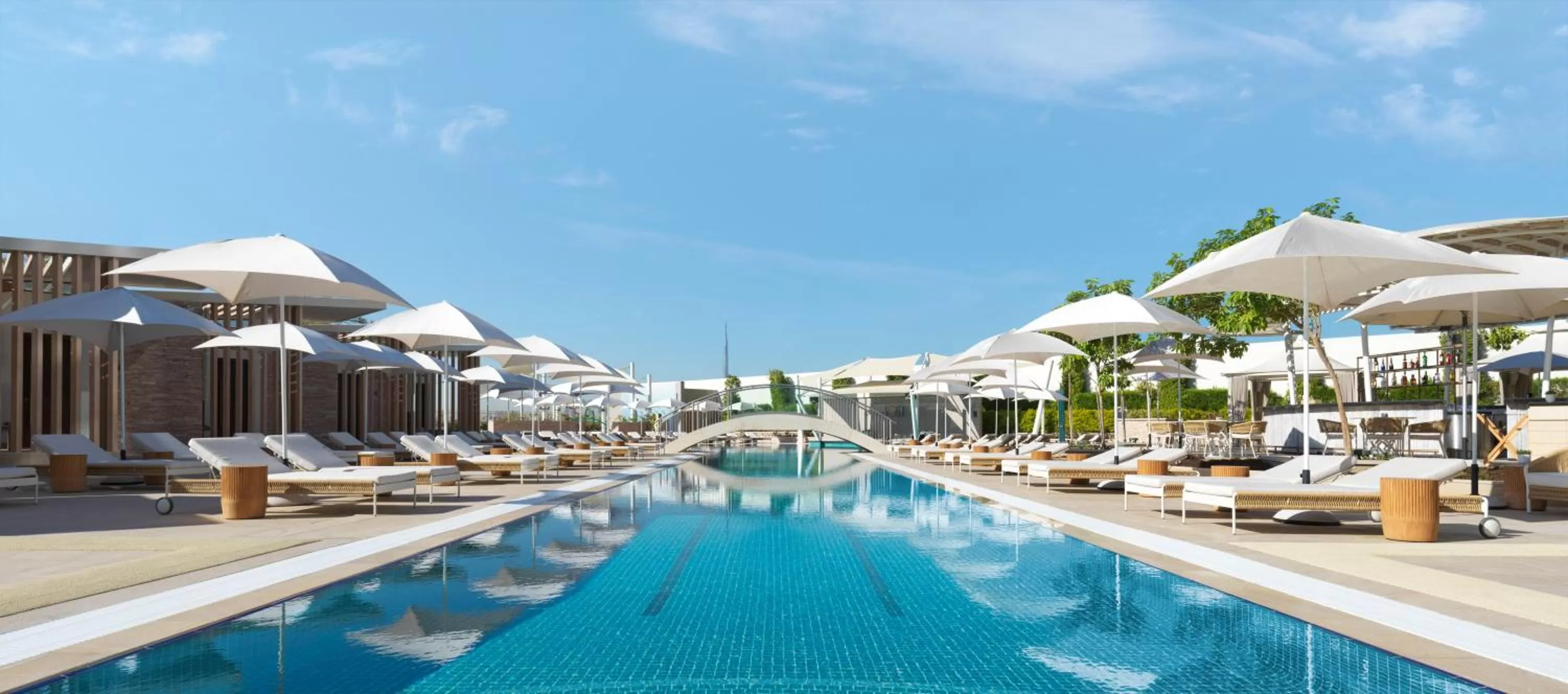 Swimming pool in Sofitel Dubai The Obelisk