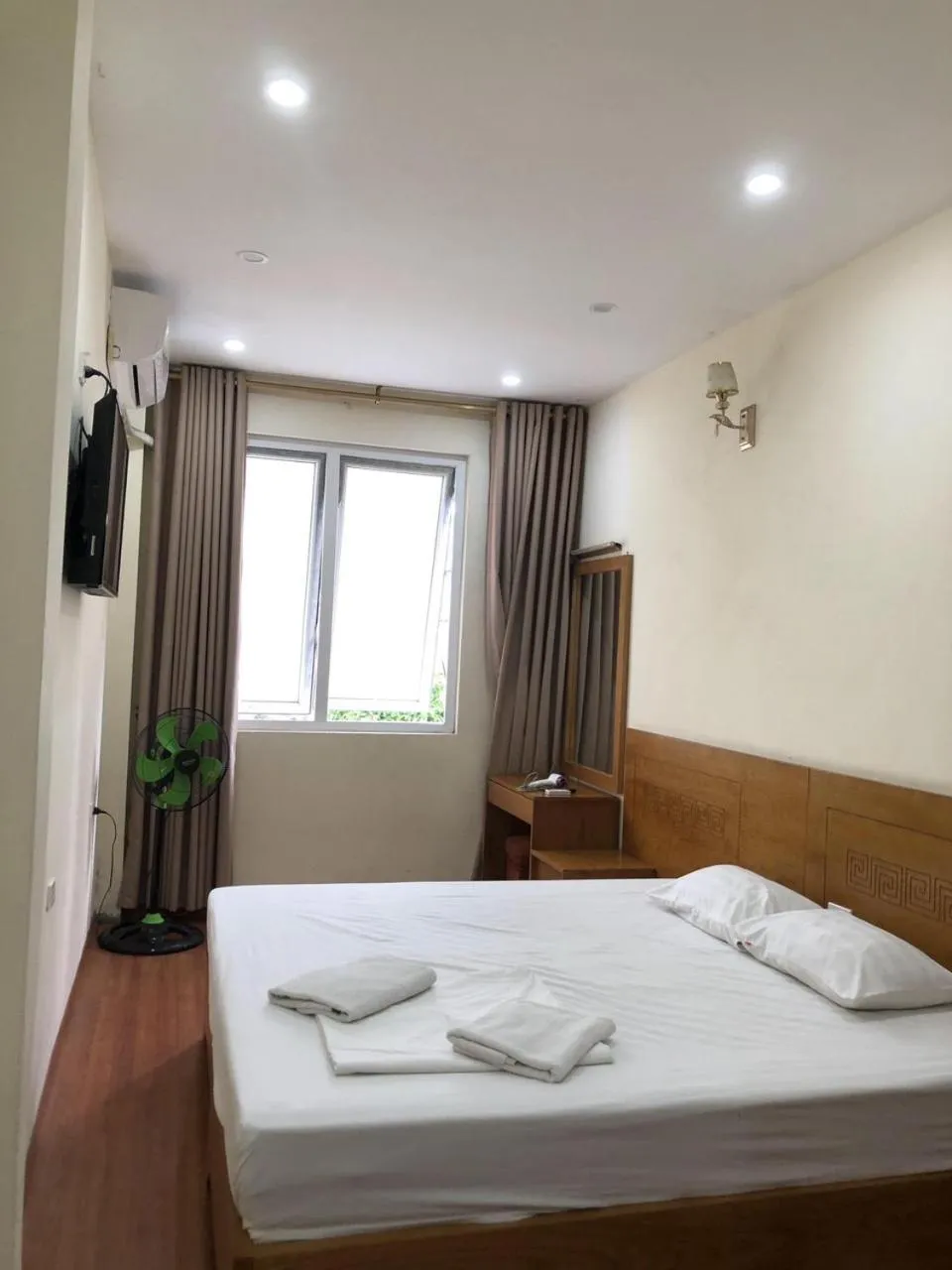 Bed in Old Town Palace Guest House