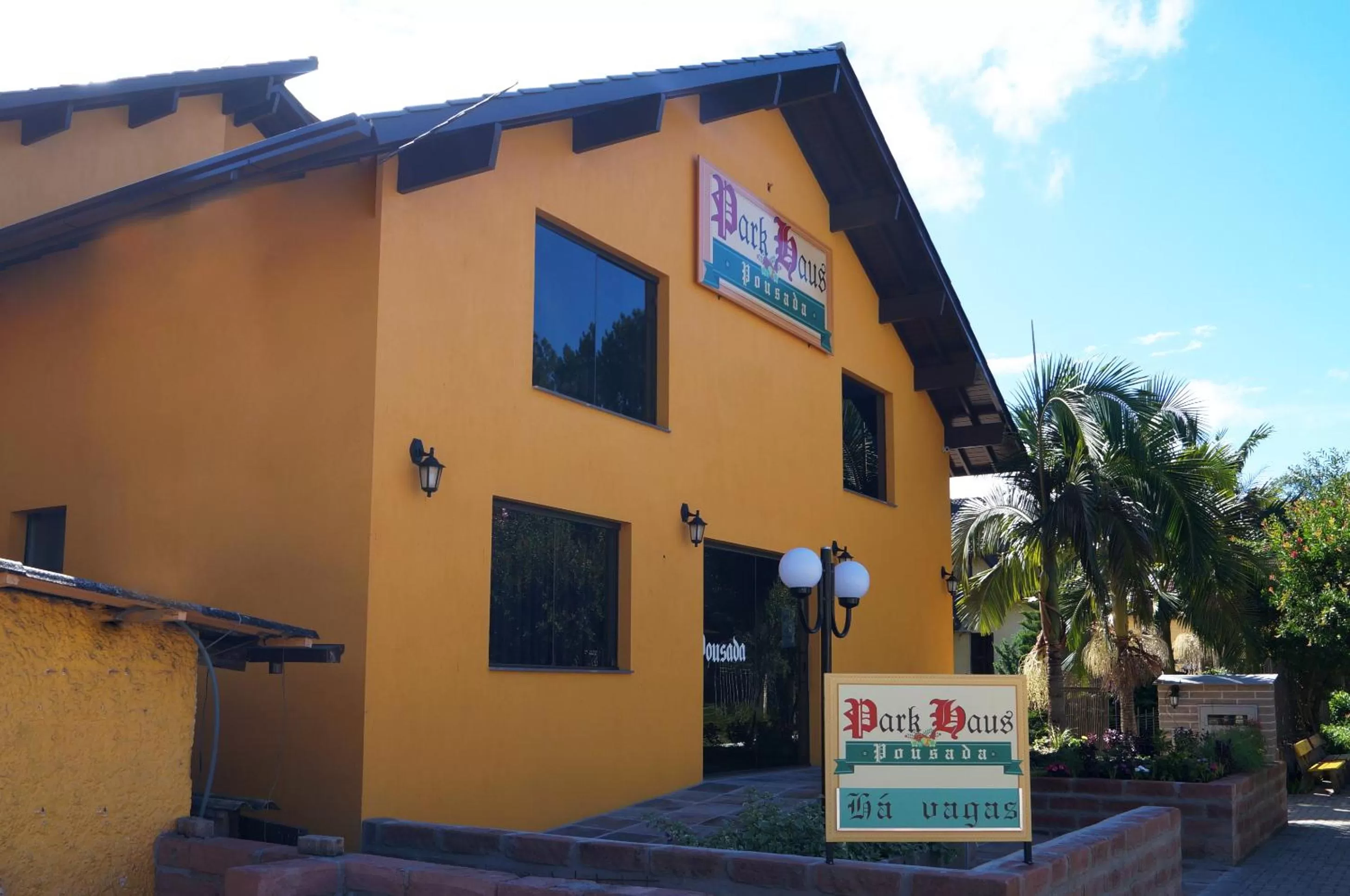 Facade/entrance in Hotel Park Haus