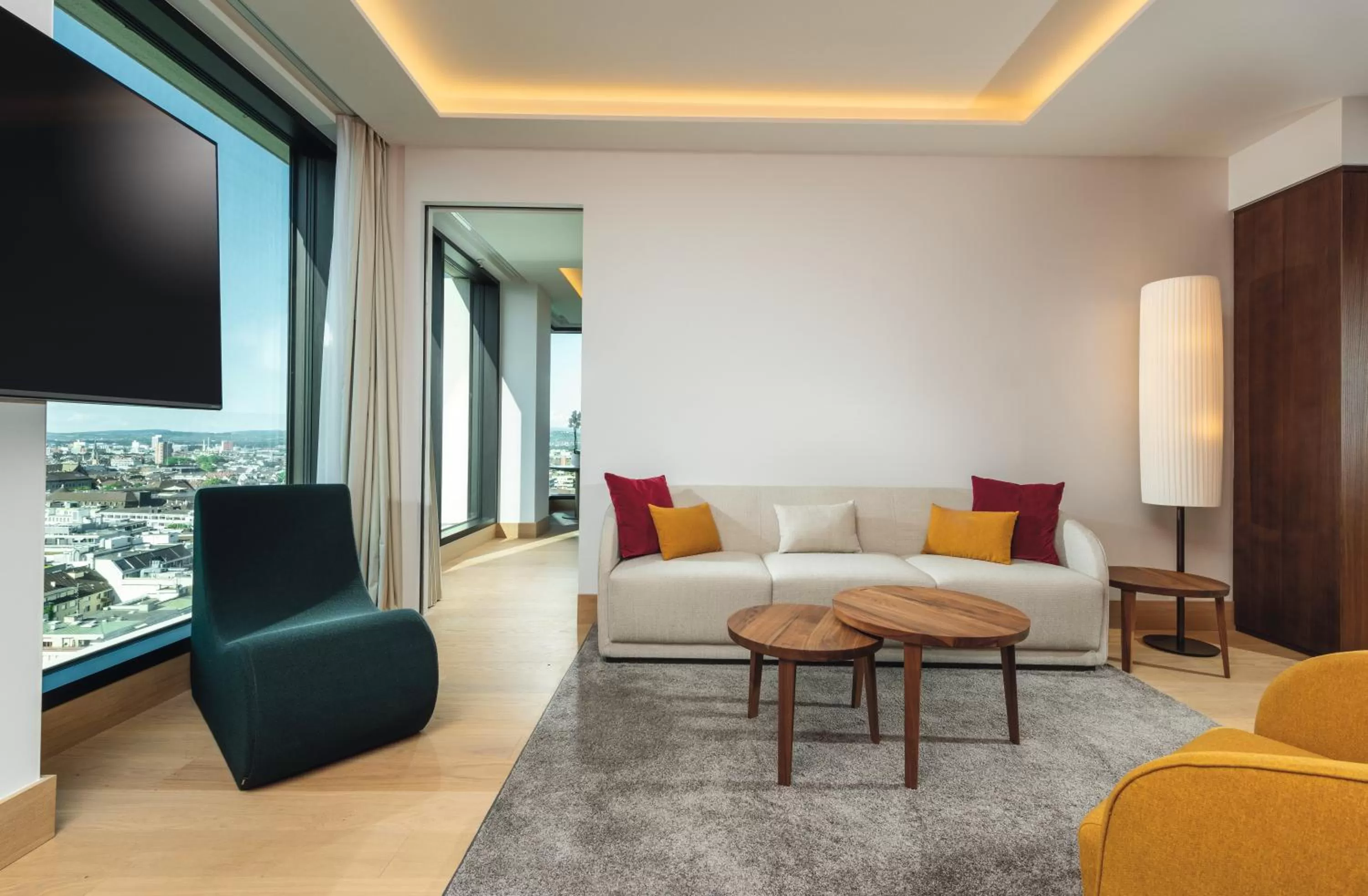 Living room in Mövenpick Hotel Basel