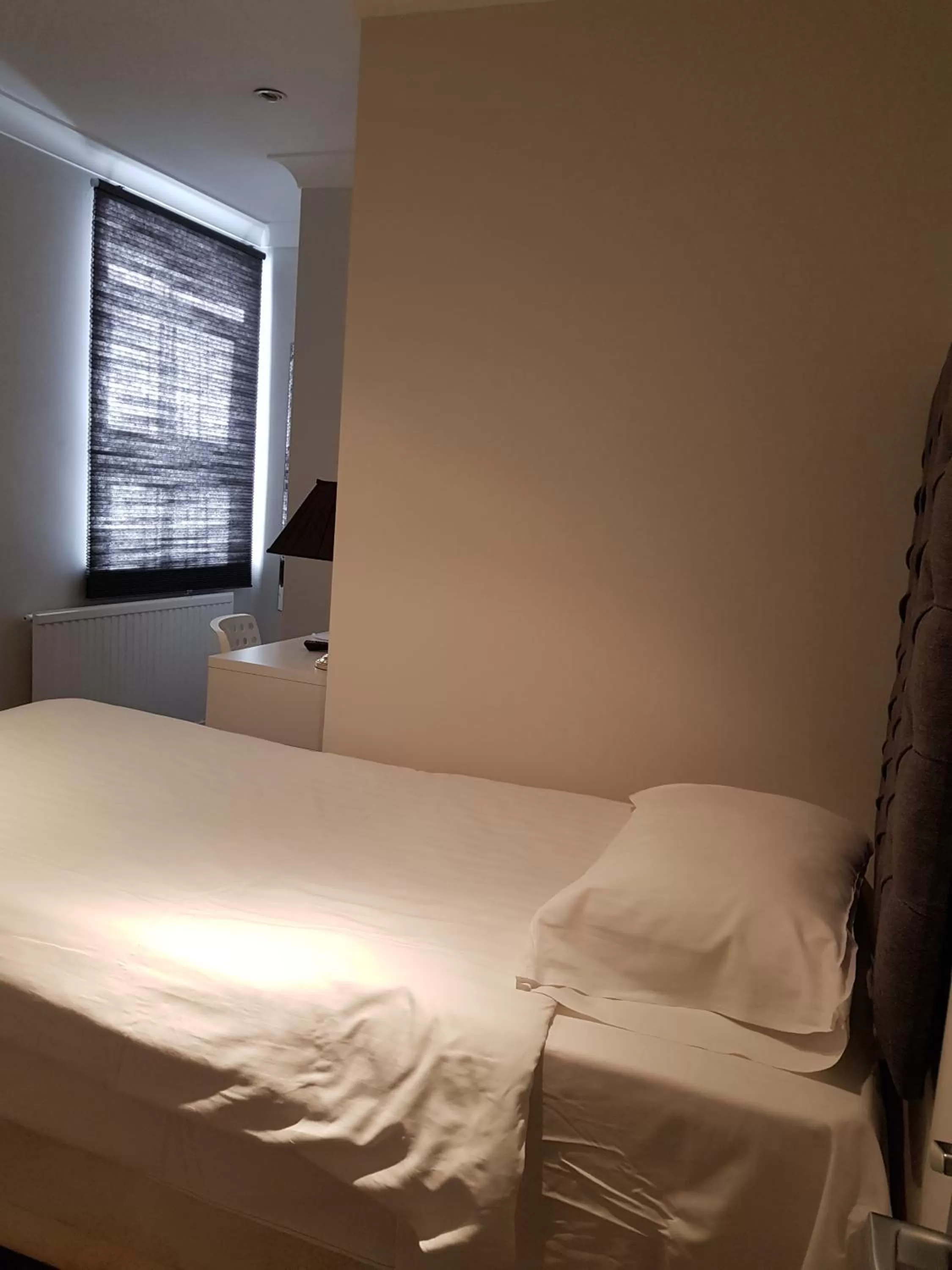 Bed in Blagrave Rooms