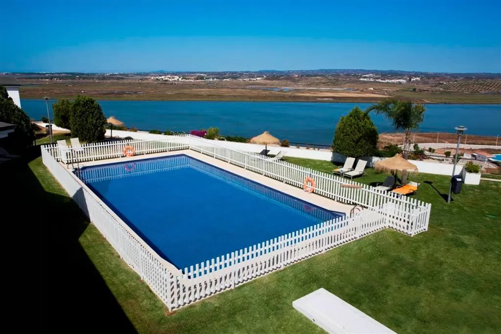 Pool view in Parador de Ayamonte