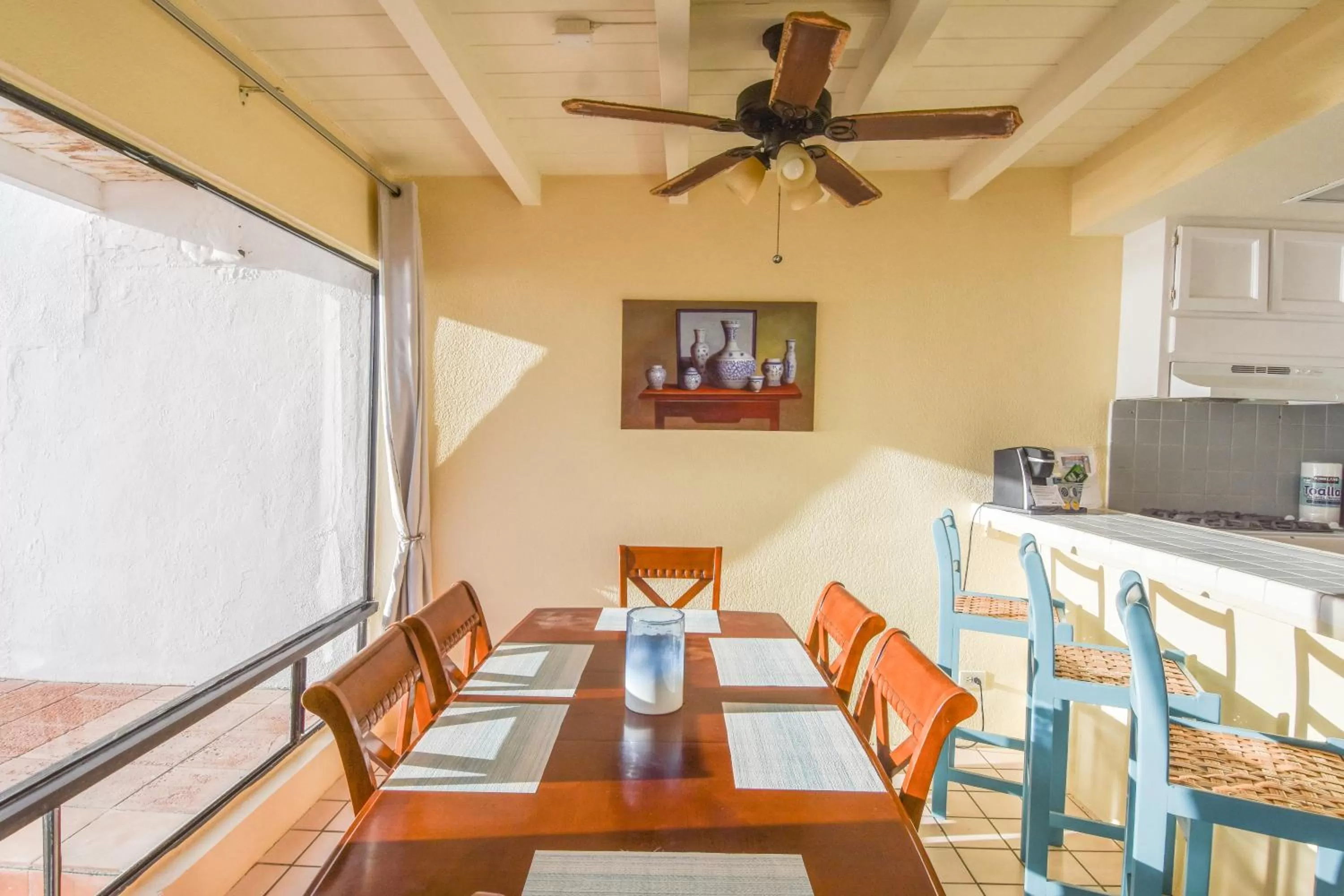 Dining area in Quinta Pacifica Beachfront Villas