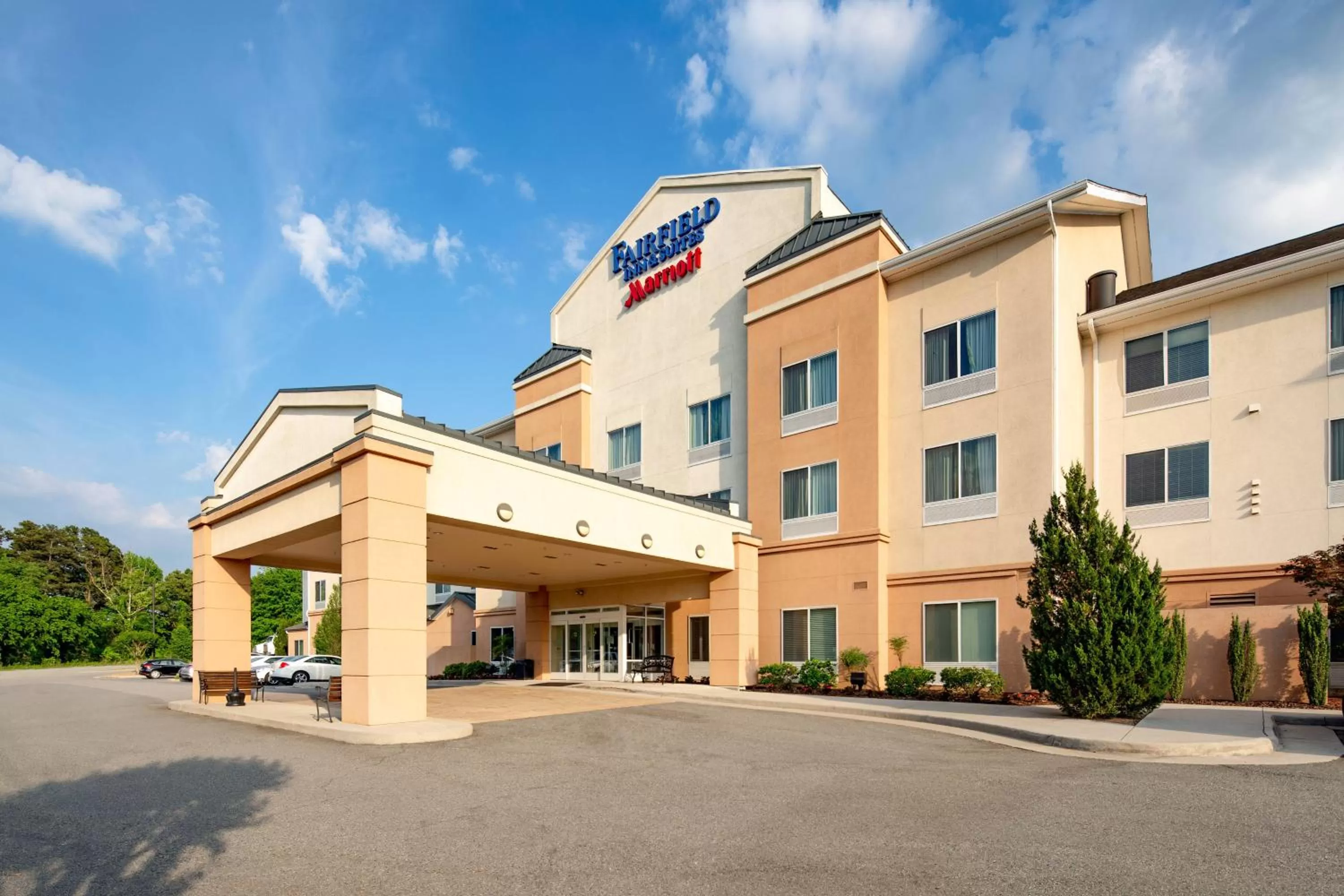 Fairfield Inn and Suites by Marriott South Boston