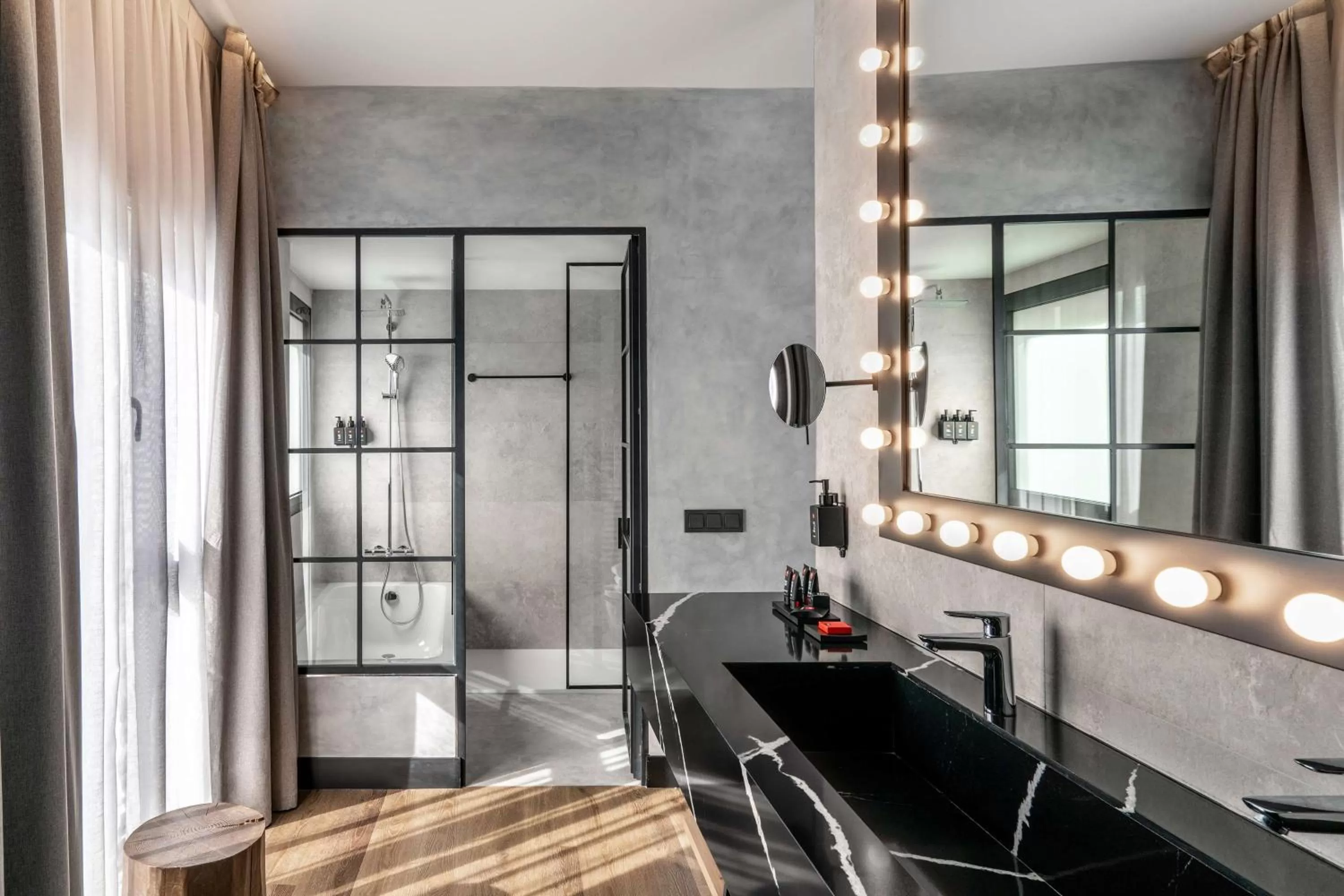 Bathroom in Radisson RED Madrid