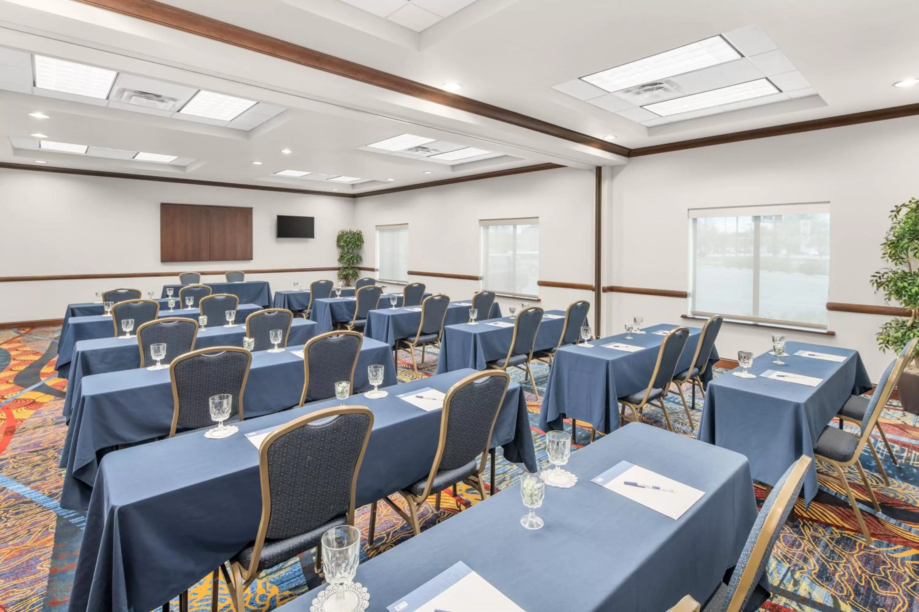 Meeting/conference room in Holiday Inn Express & Suites Wilmington-Newark by IHG