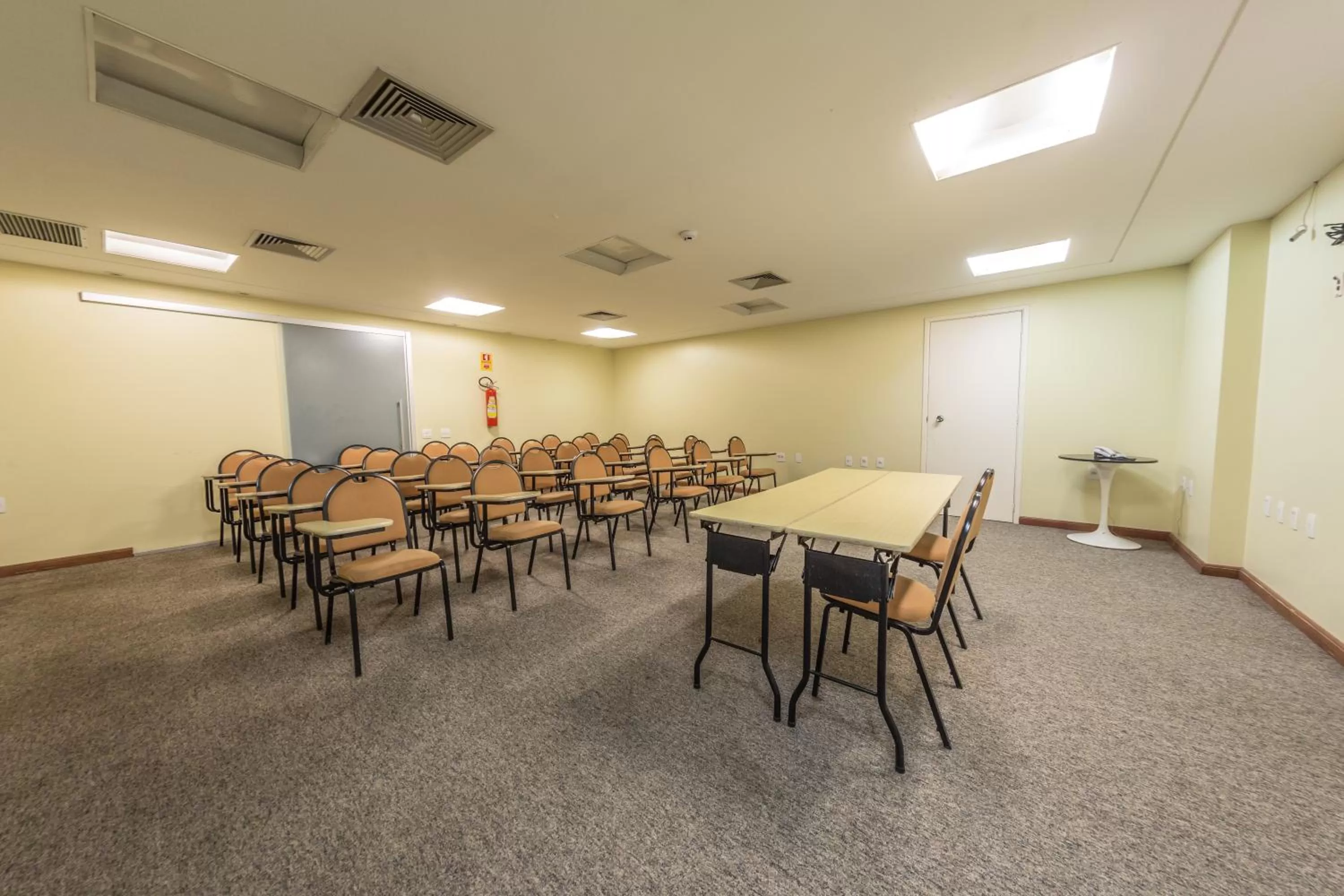 Meeting/conference room in América Bittar Hotel