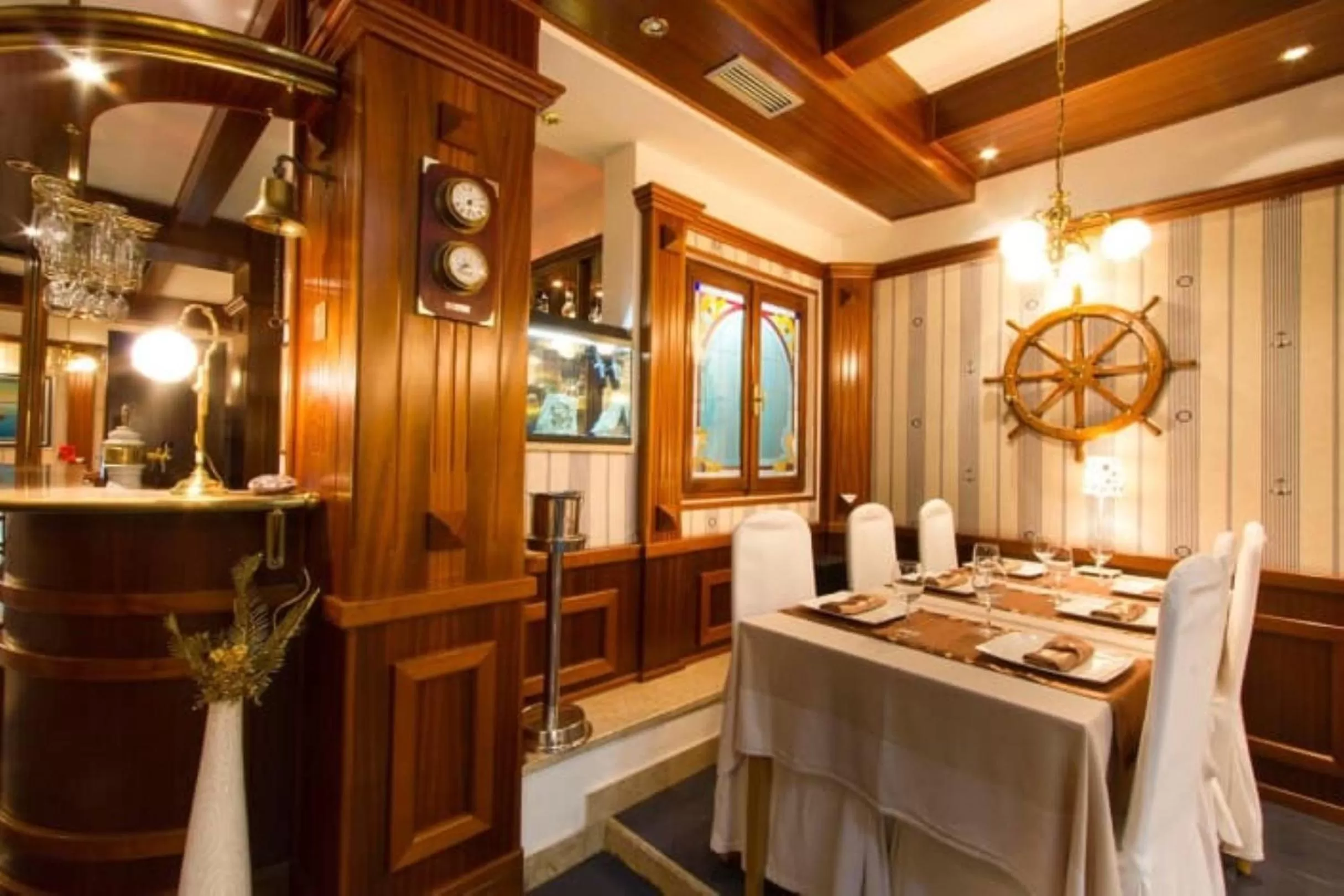 Restaurant/places to eat in Hotel Galija