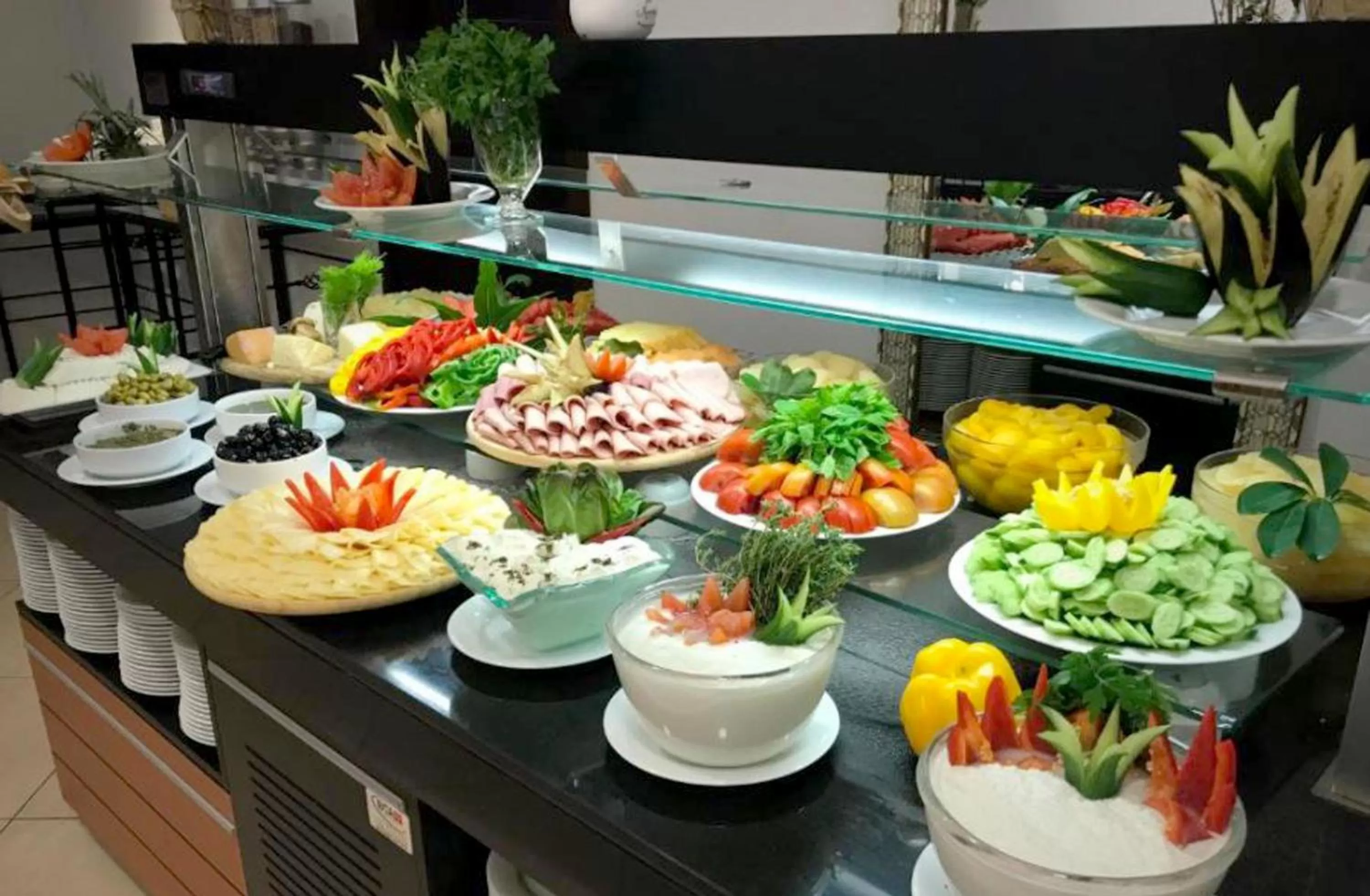 Breakfast in Ambassador City Hotel - Bethlehem