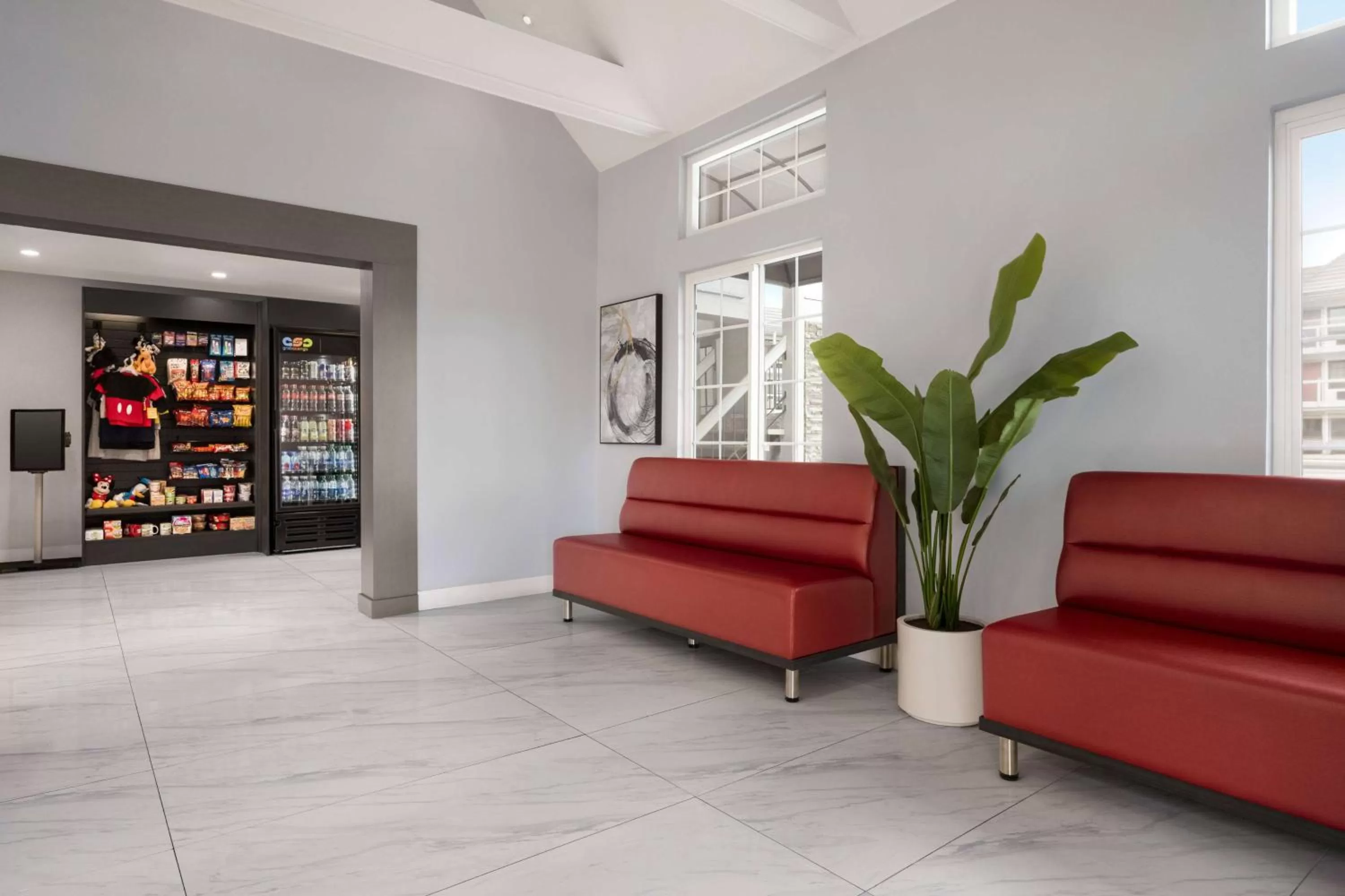 Lobby or reception in Ramada by Wyndham Anaheim Convention Center