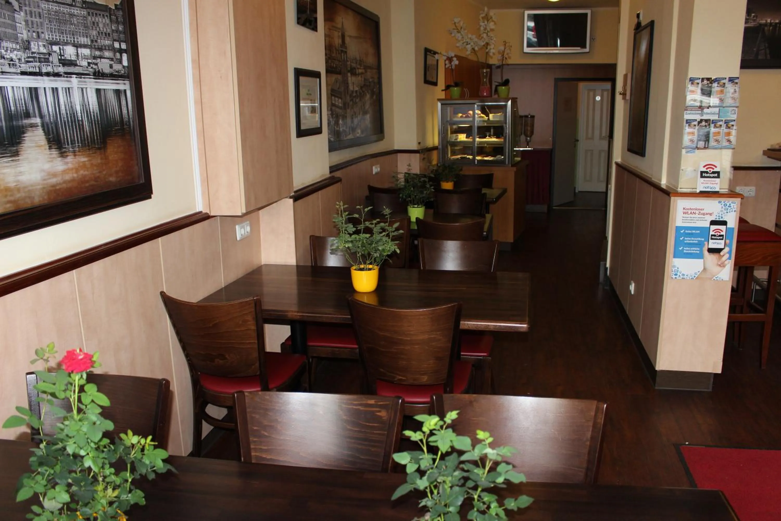 Lobby or reception in Altan Hotel