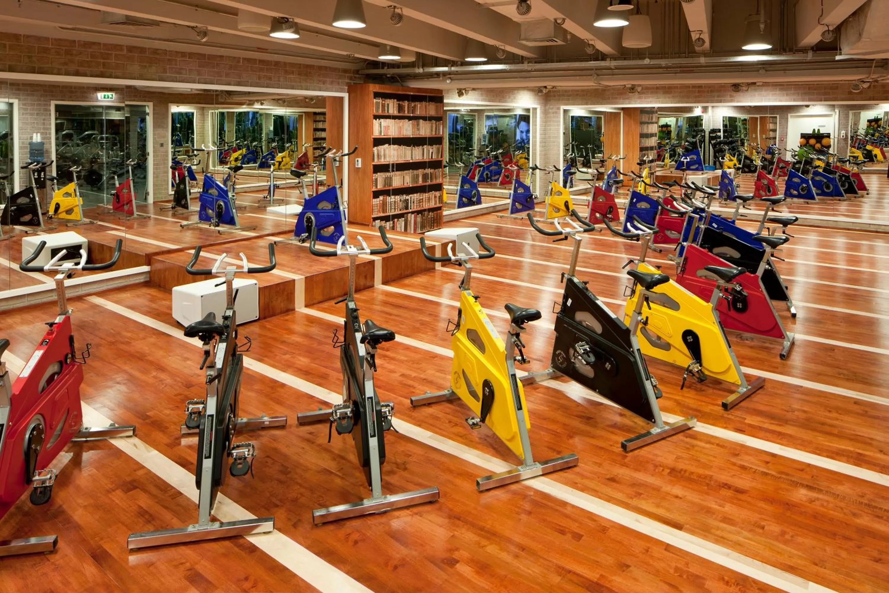 Fitness centre/facilities, Fitness Center/Facilities in Jumeirah Emirates Towers