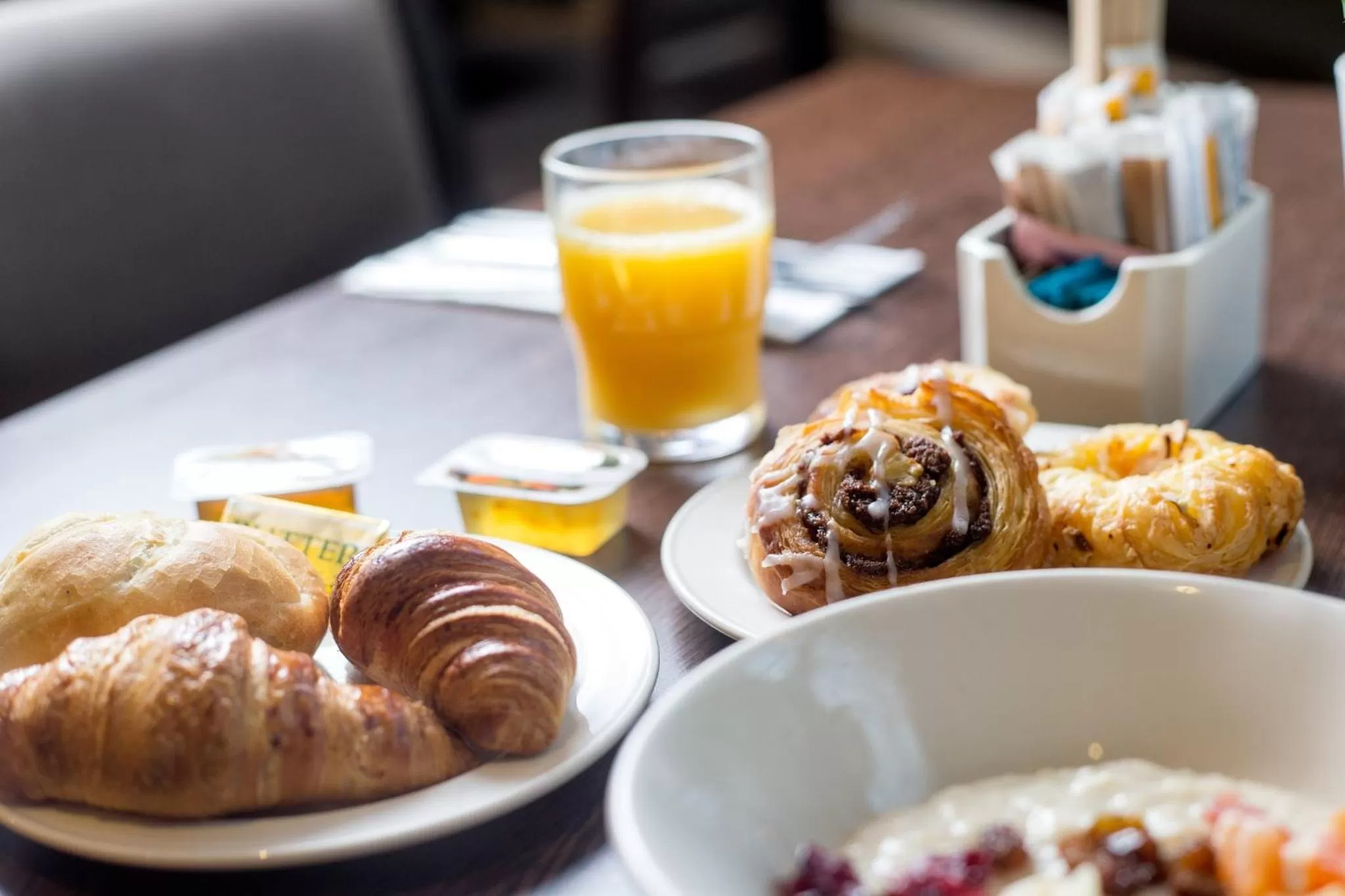 Buffet breakfast in President Hotel