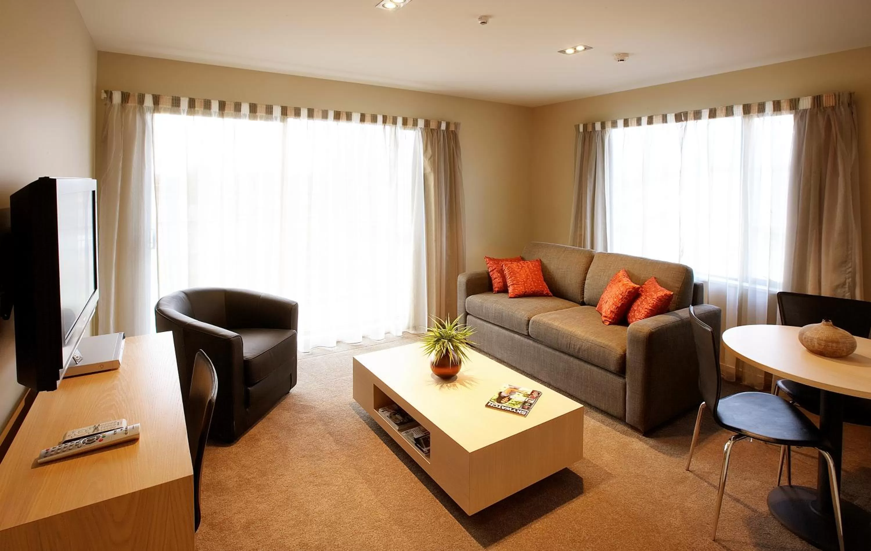 One-Bedroom Apartment in TOWER JUNCTION MOTOR LODGE - Airport and Christchurch railway station Shuttle Service