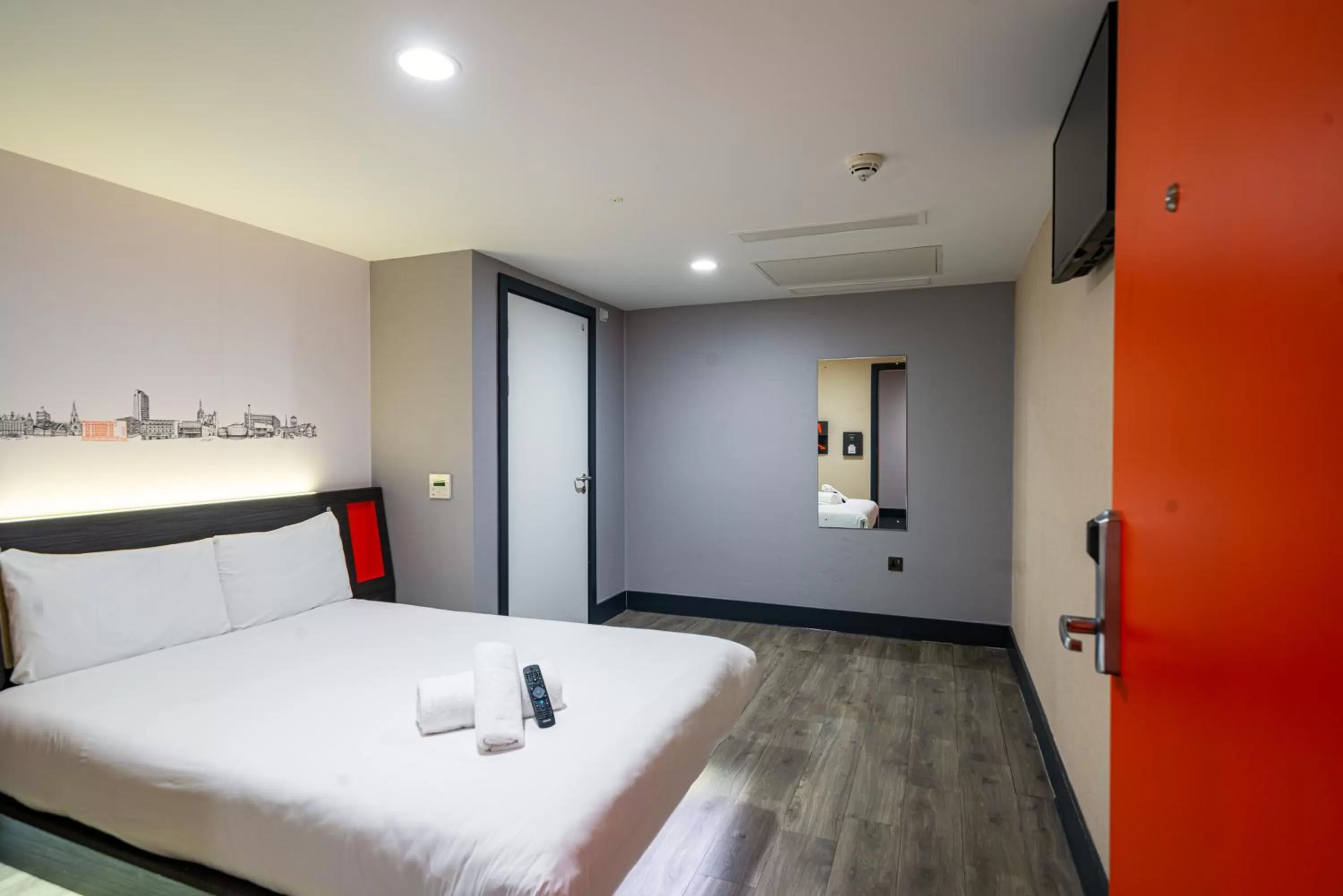 Photo of the whole room, Bed in easyHotel Sheffield
