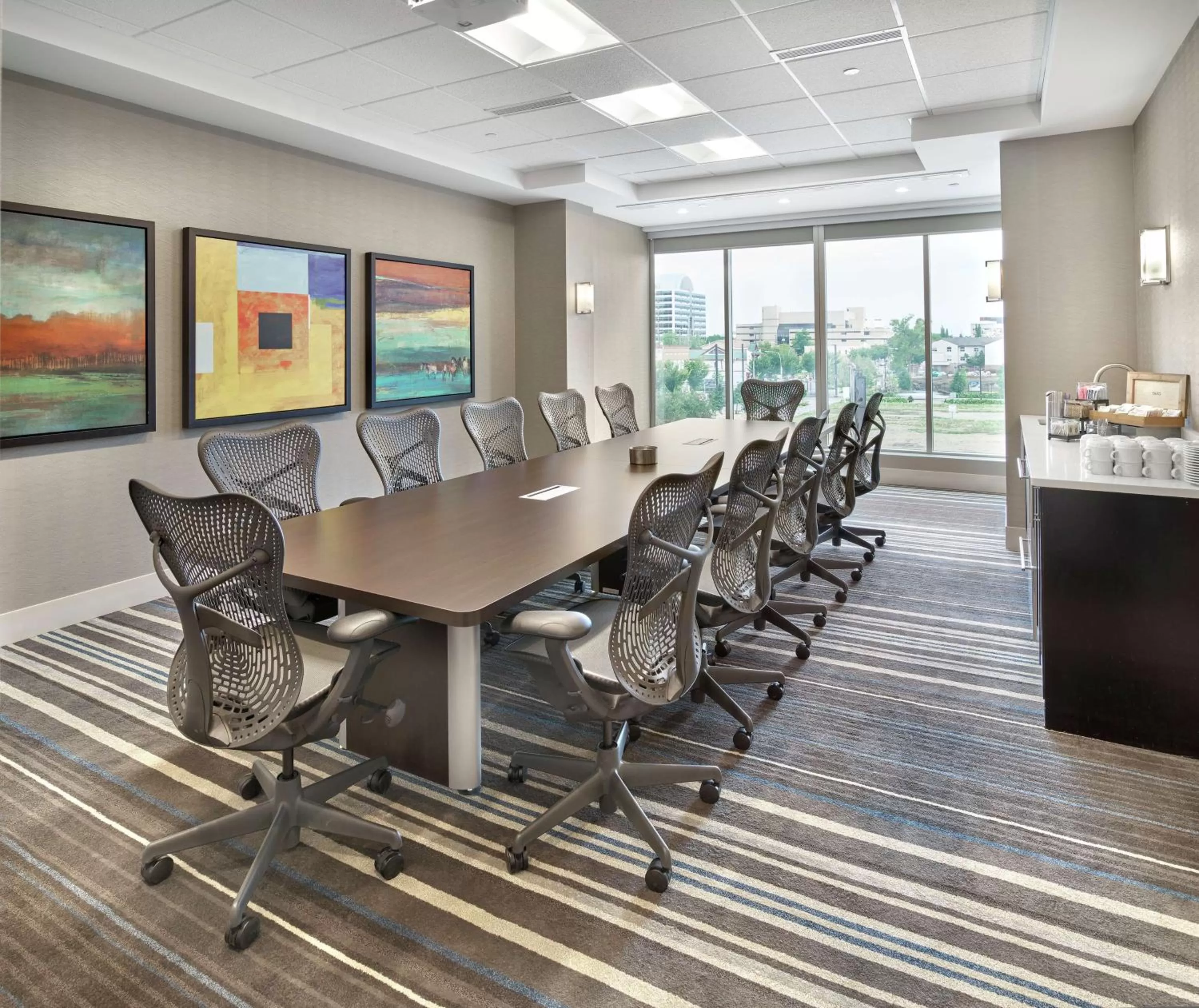 Meeting/conference room in DoubleTree by Hilton Edmonton Downtown