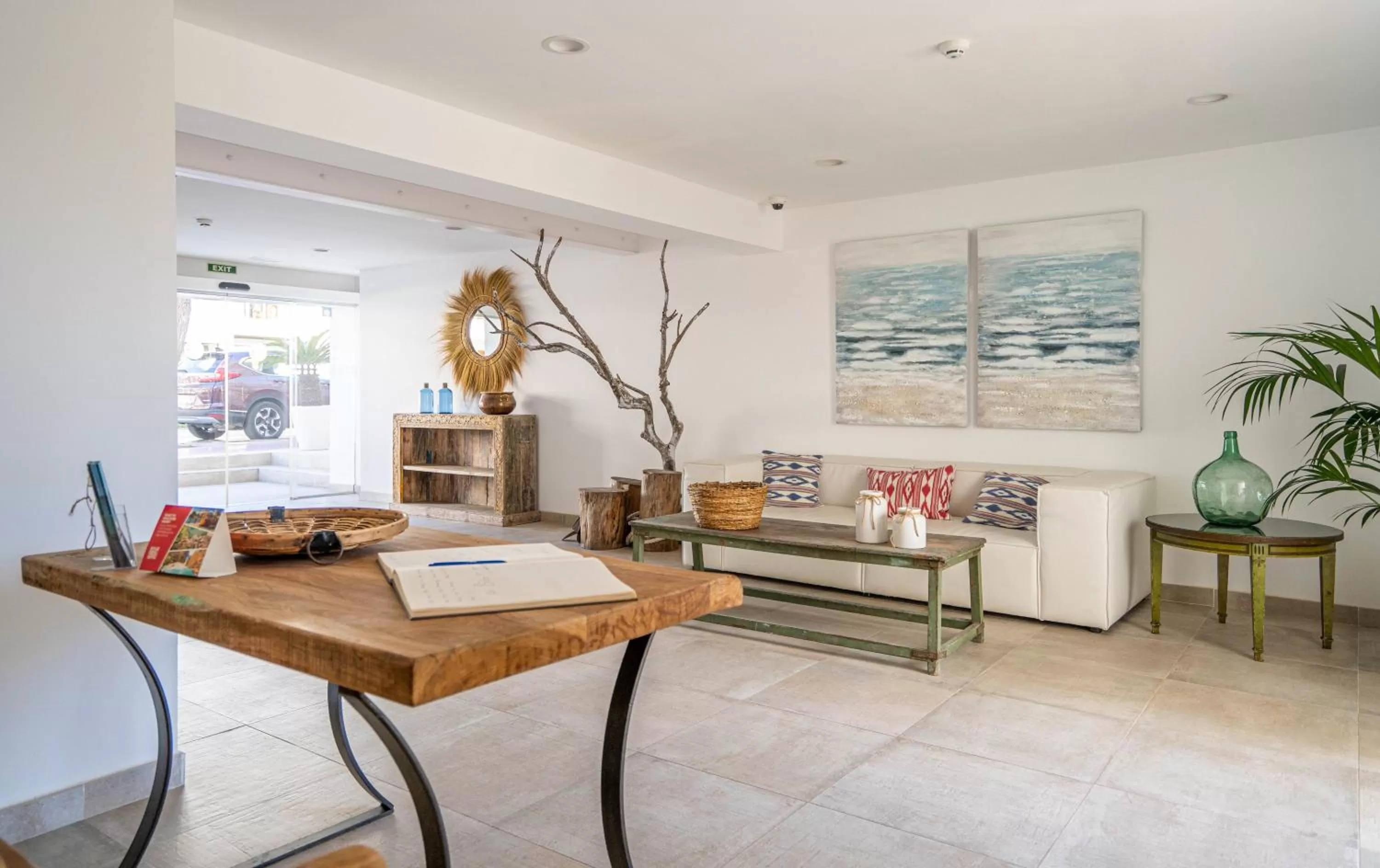 Lobby or reception in INNER Hotel Rupit "Adults Only"