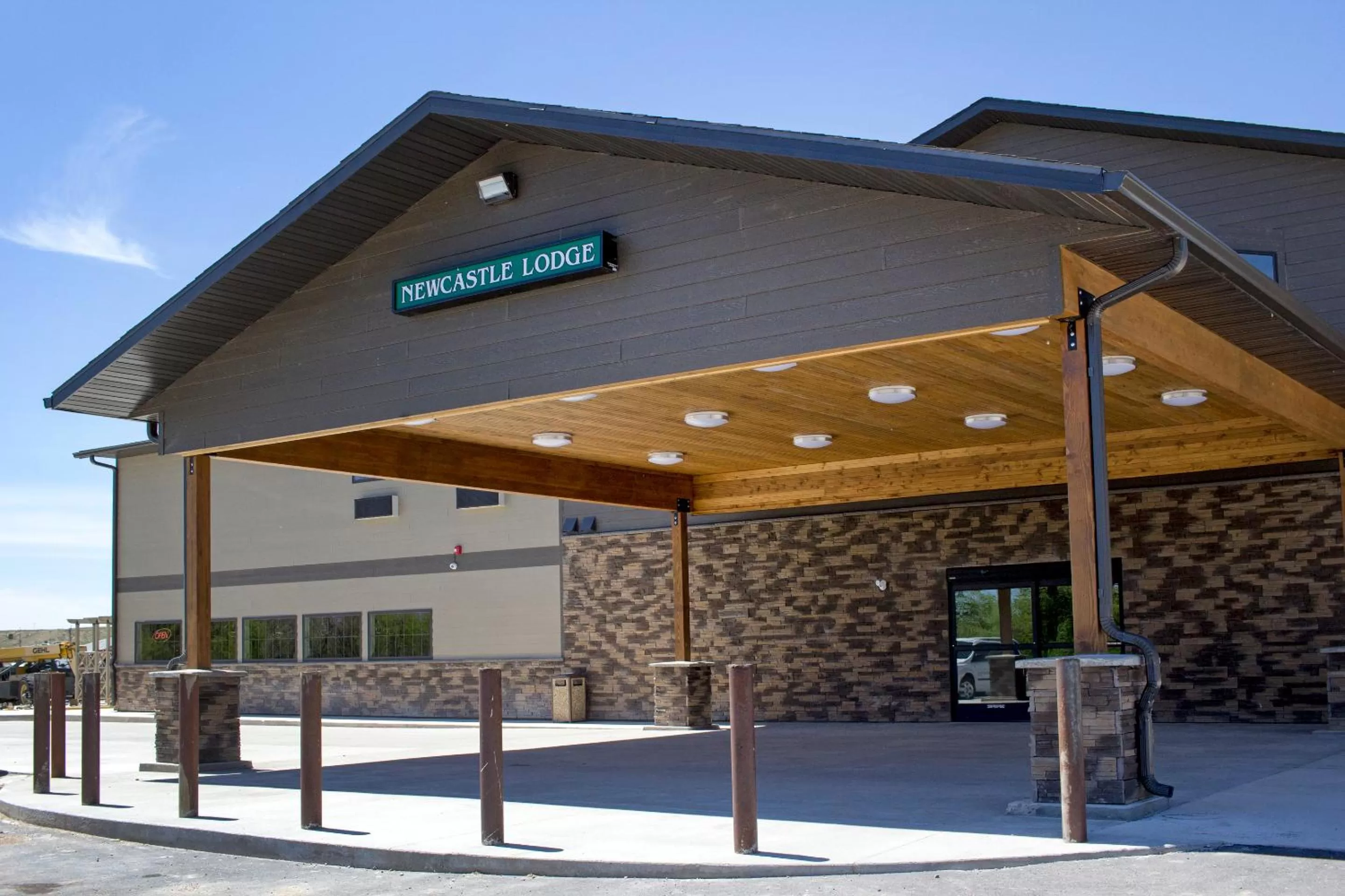 Facade/entrance, Property Building in Newcastle Lodge & Convention Center