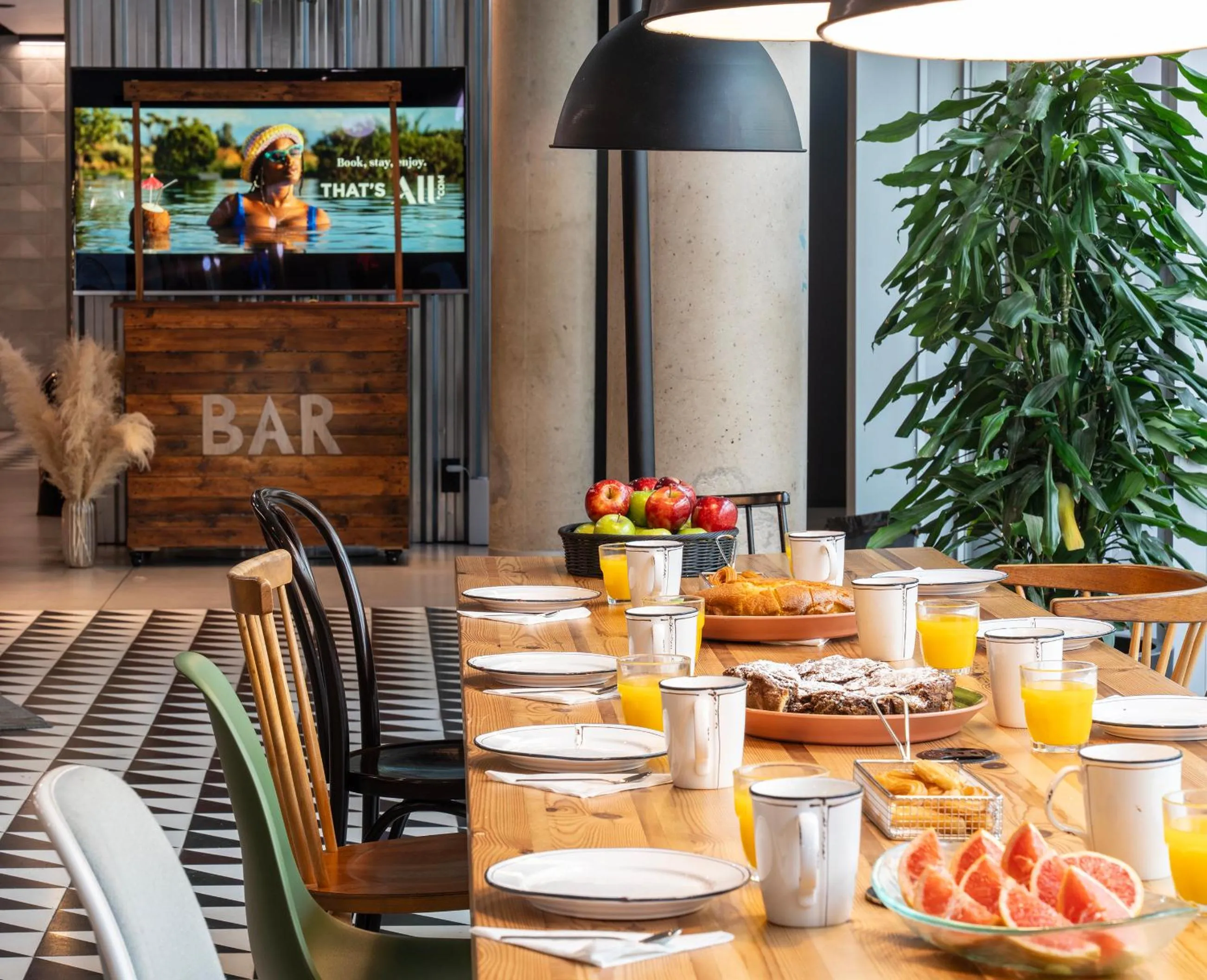 Breakfast in Ibis Barcelona Plaza Glòries 22@