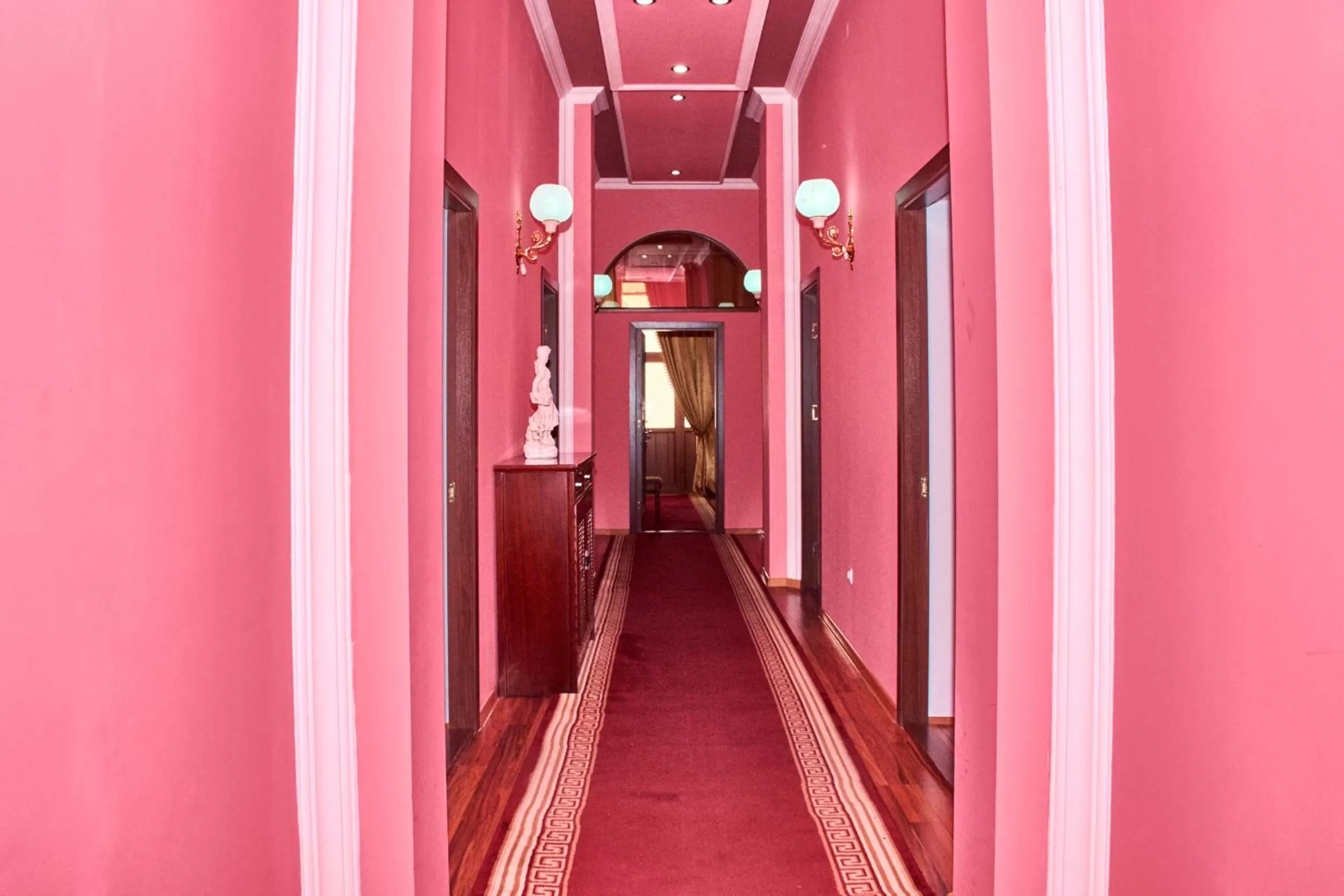 Other in Hotel Art-Seg