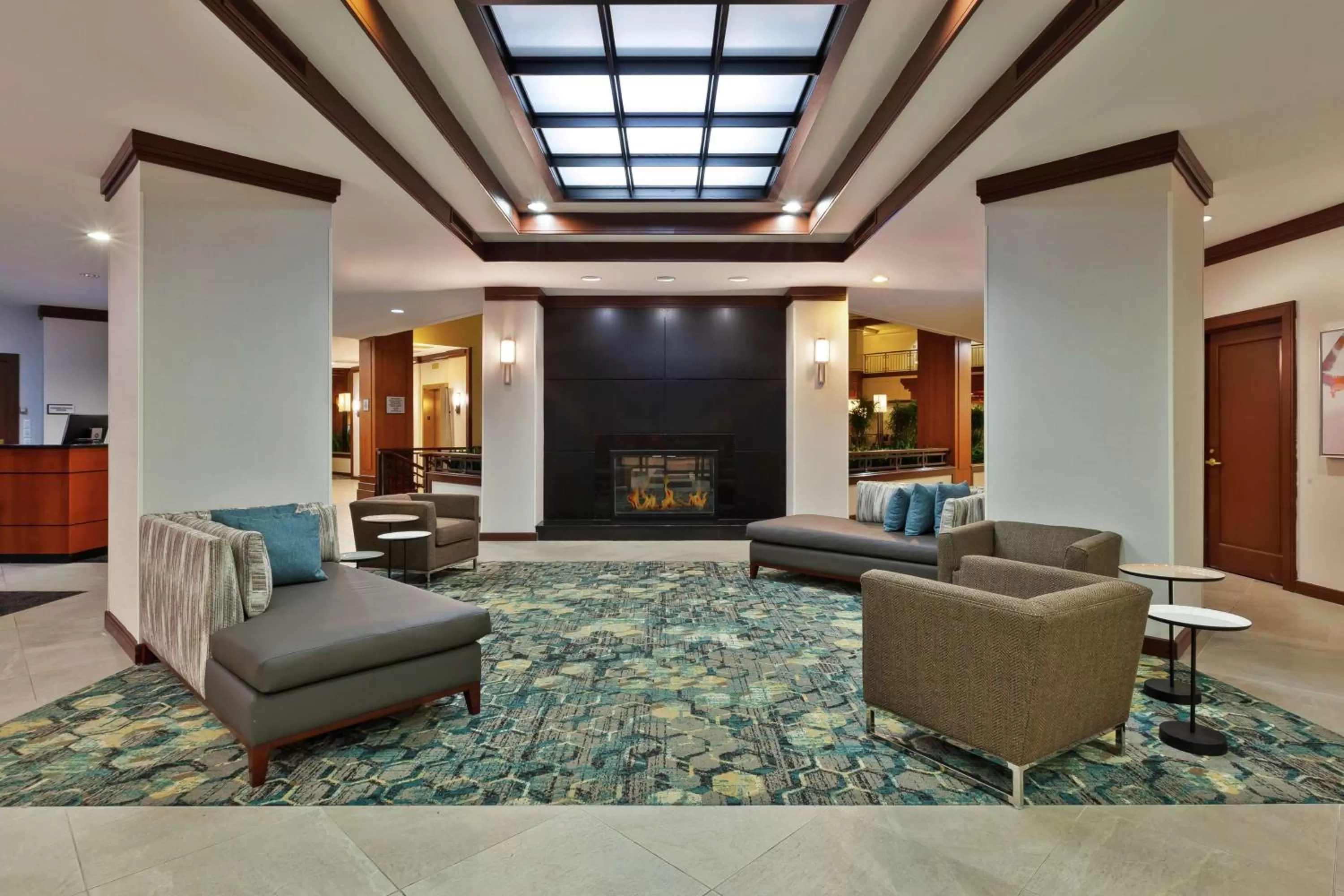 Lobby or reception in Hotel Auburn Hills
