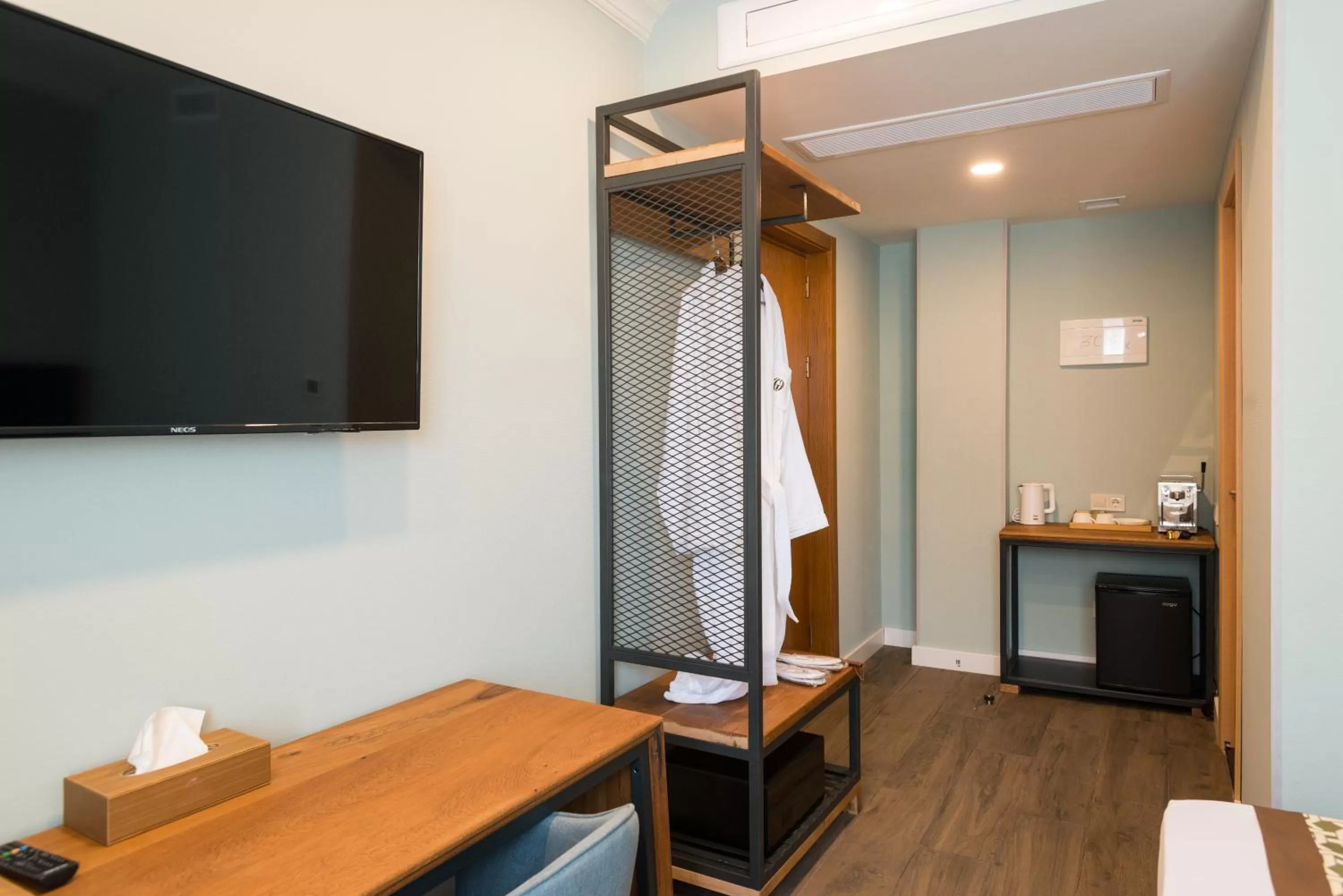 TV and multimedia in Grand Opera Hotel