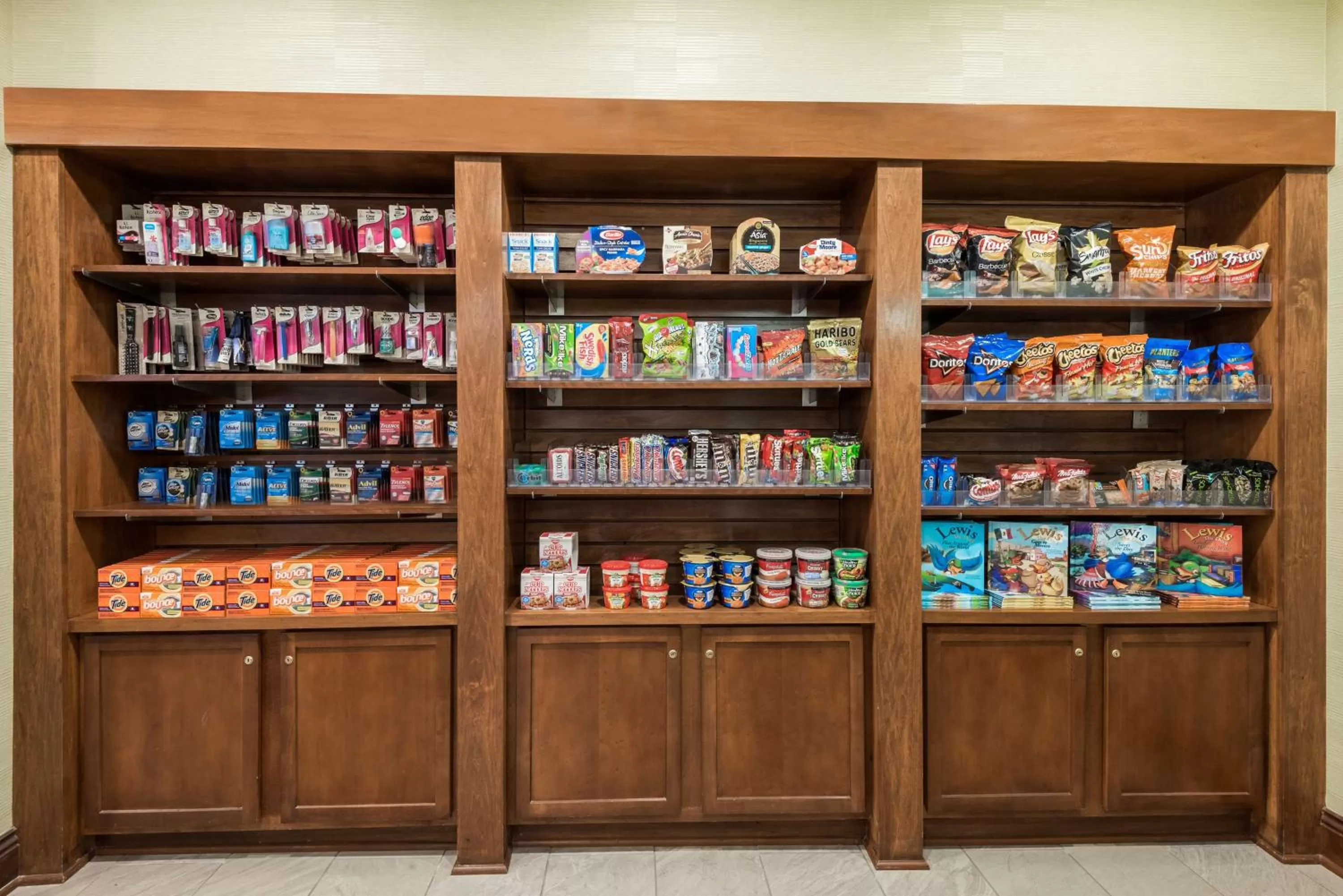 Dining area in Homewood Suites by Hilton Buffalo-Amherst