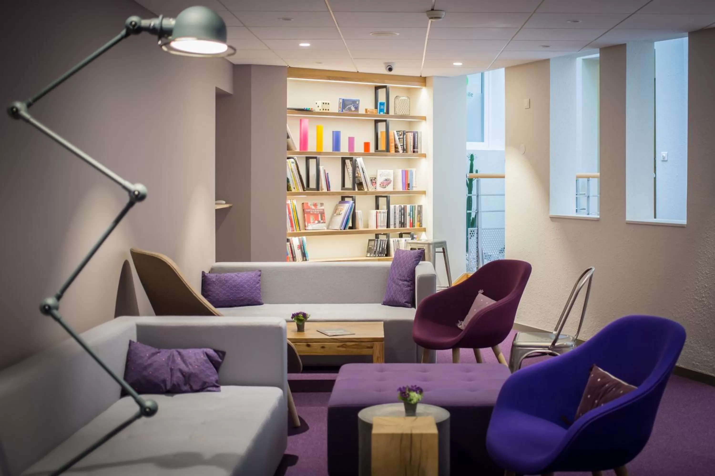 Communal lounge/ TV room in Campanile Dijon Centre - Gare