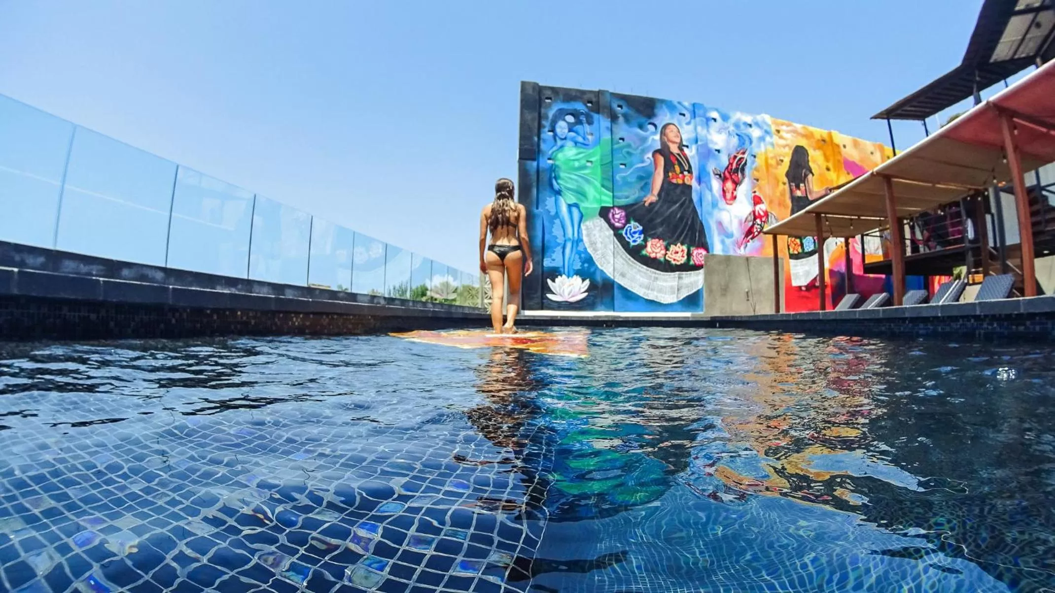 Patio, Swimming Pool in Cabane Container Boutique Hotel