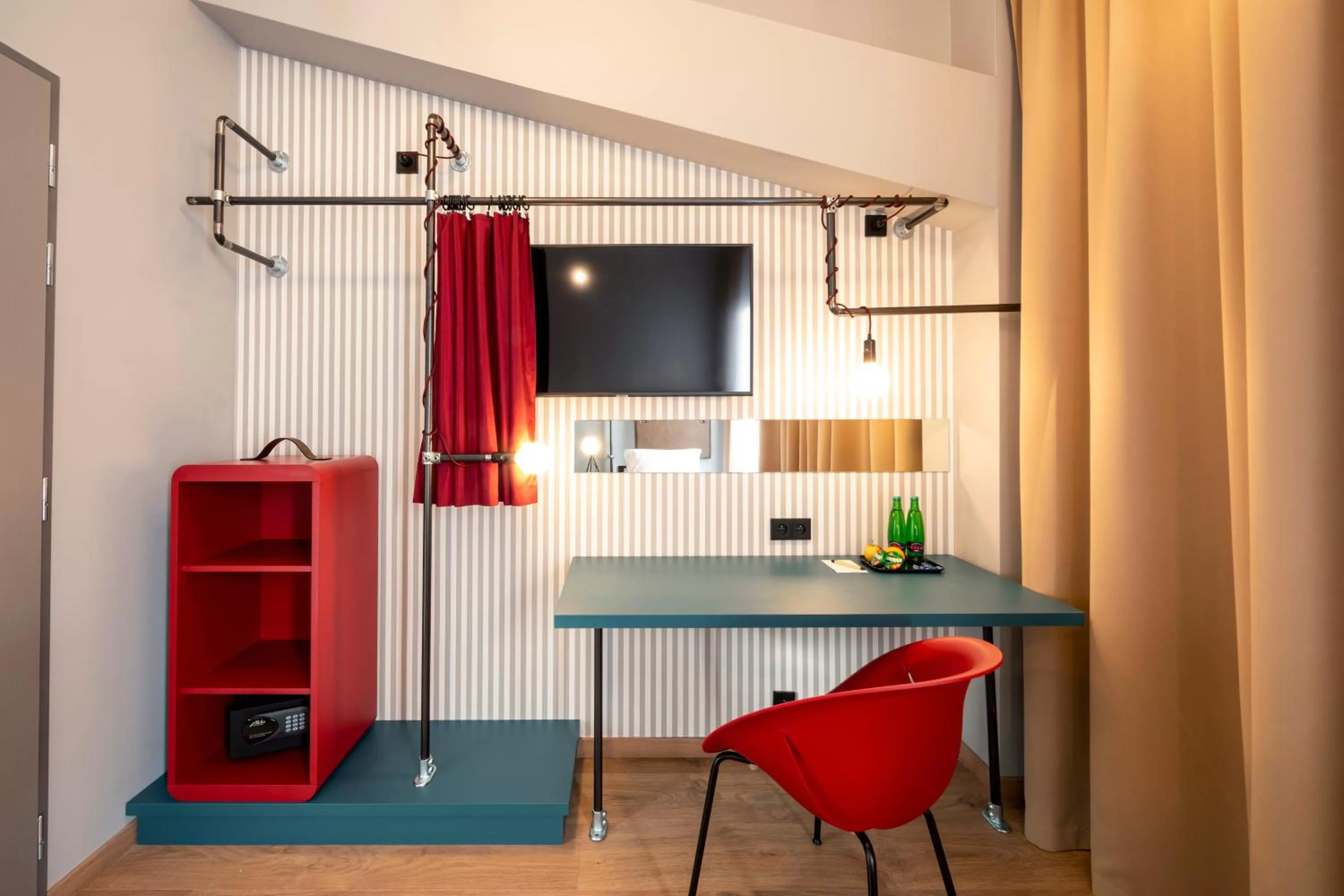 TV and multimedia in Miss Sophie's Downtown