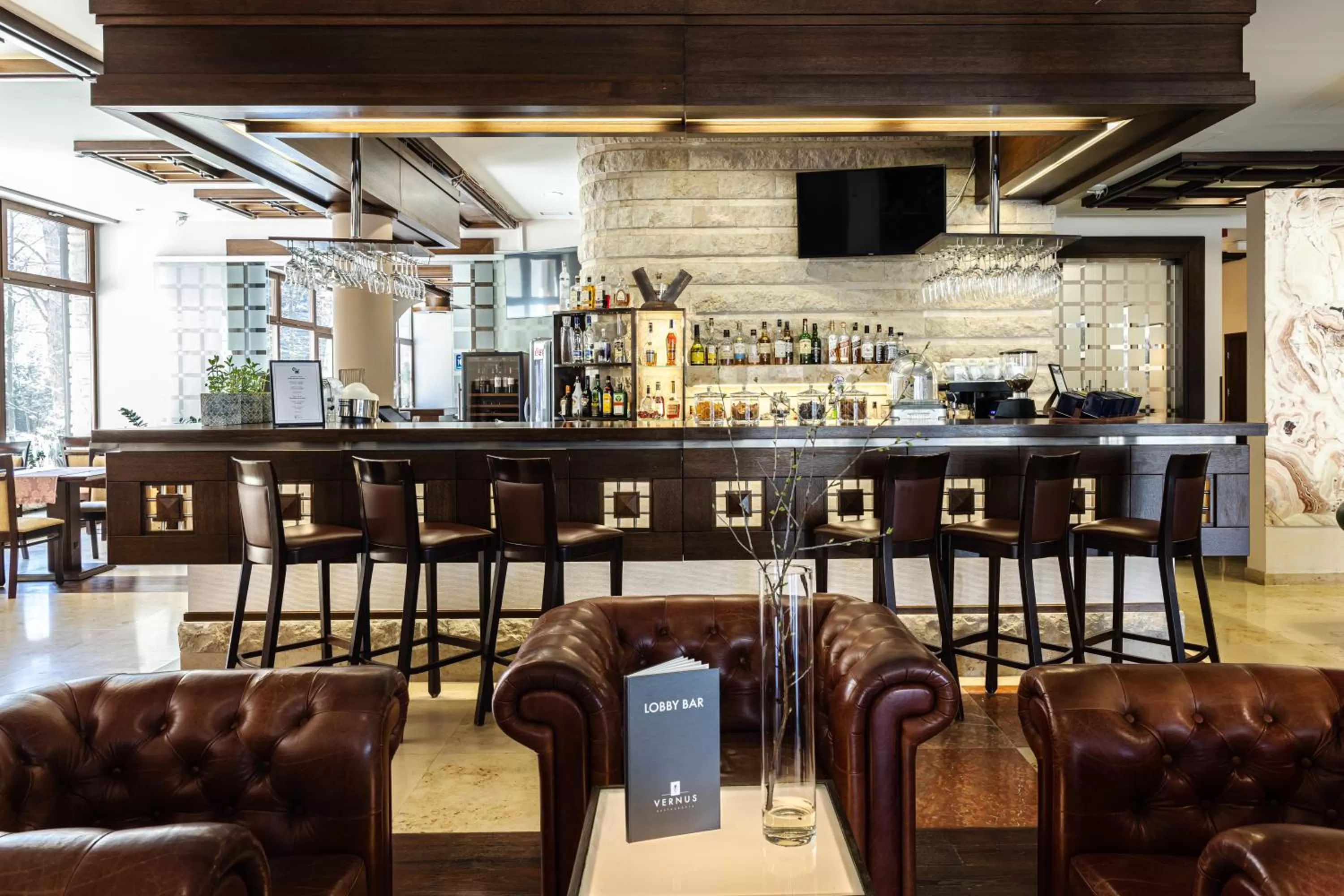 Restaurant/places to eat in Hotel Crocus