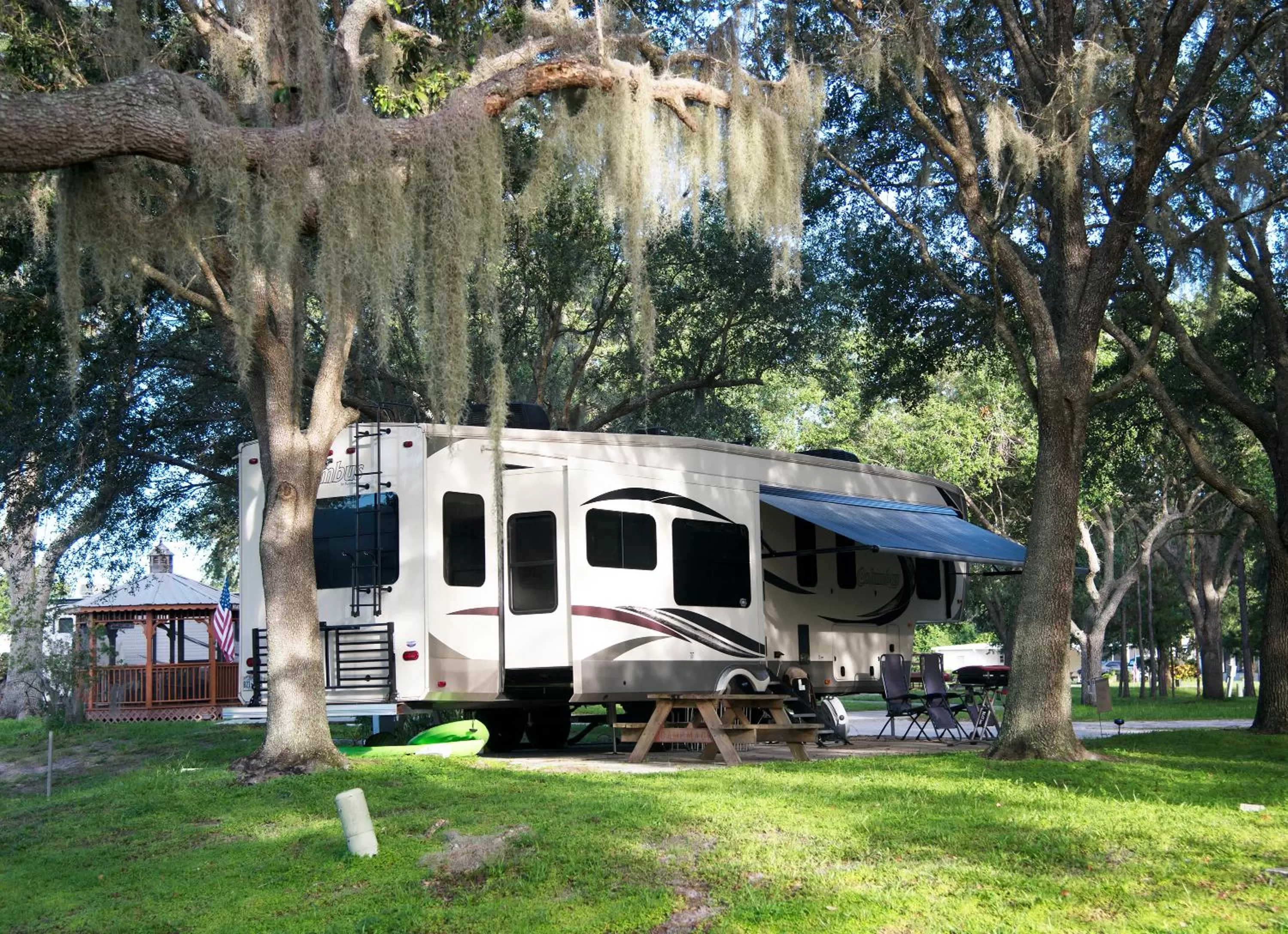 Camp Mack Lodge, Marina & RV Resort